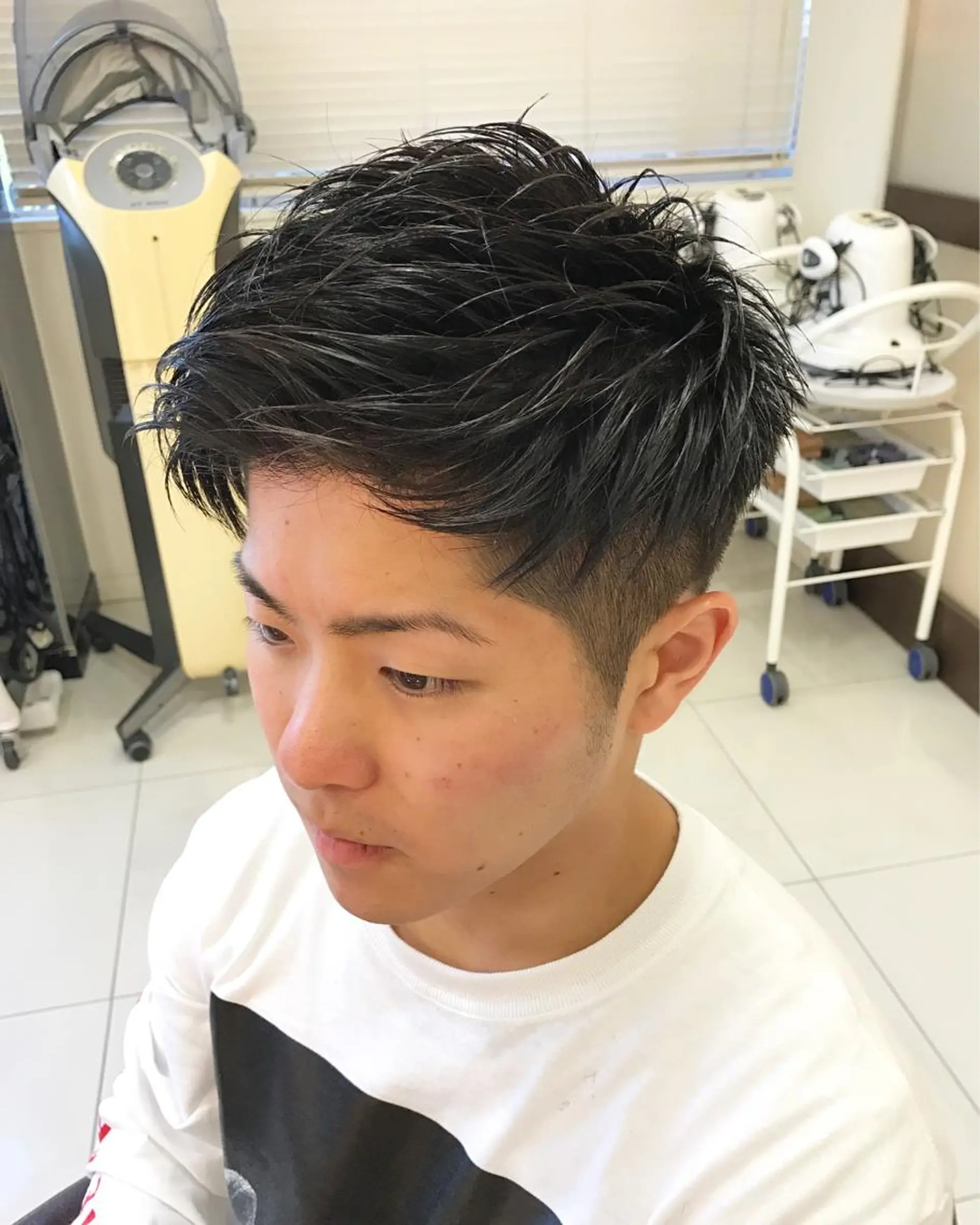 ショート メンズ ツーブロック ショートヘア 🟦メンズパーマ🟦 横浜駅｜小上馬淳司のヘアスタイル