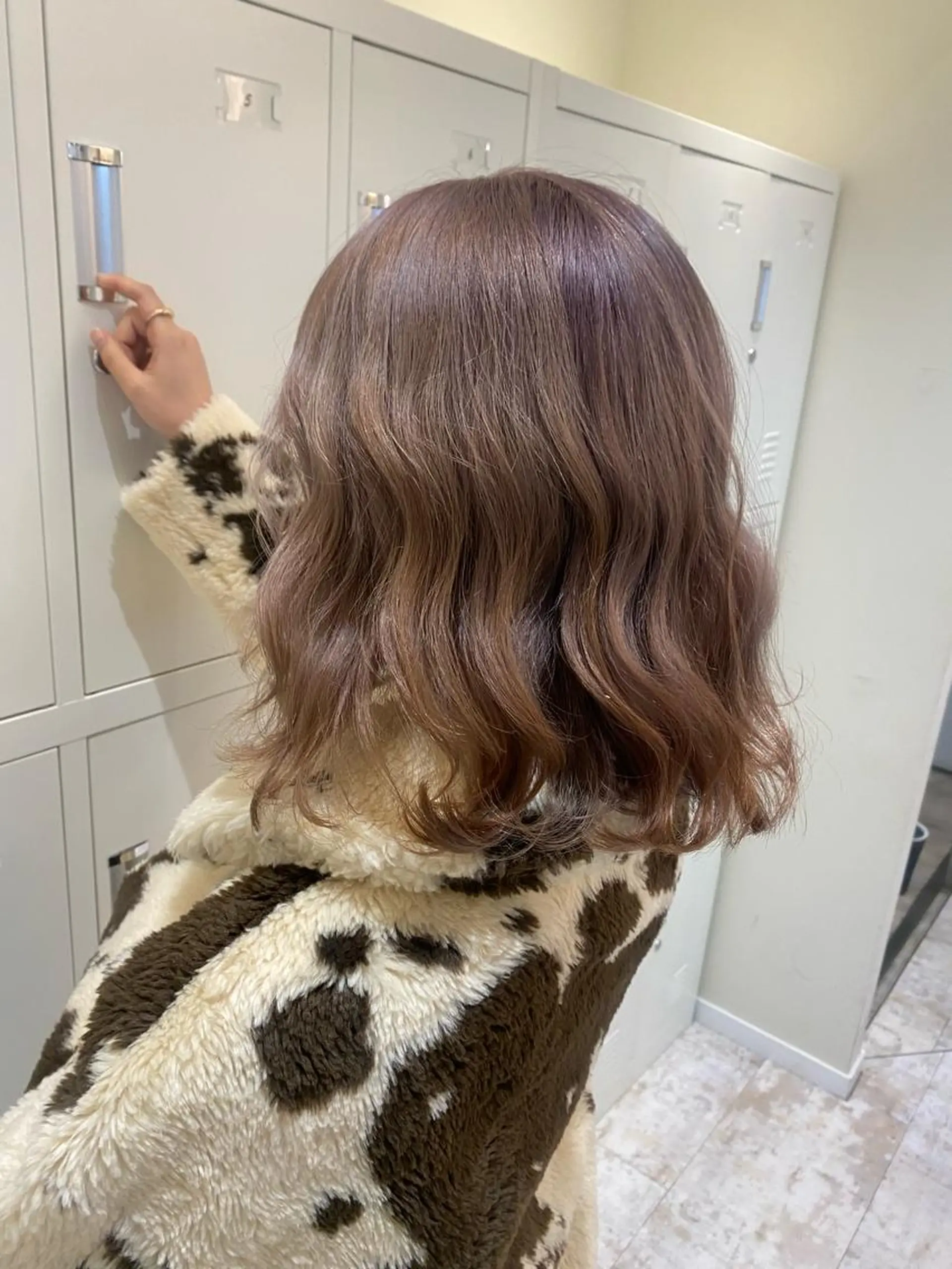 ミディアム カラー ヘアカラー トリートメント 🍏すがの みき🍏のヘアスタイル