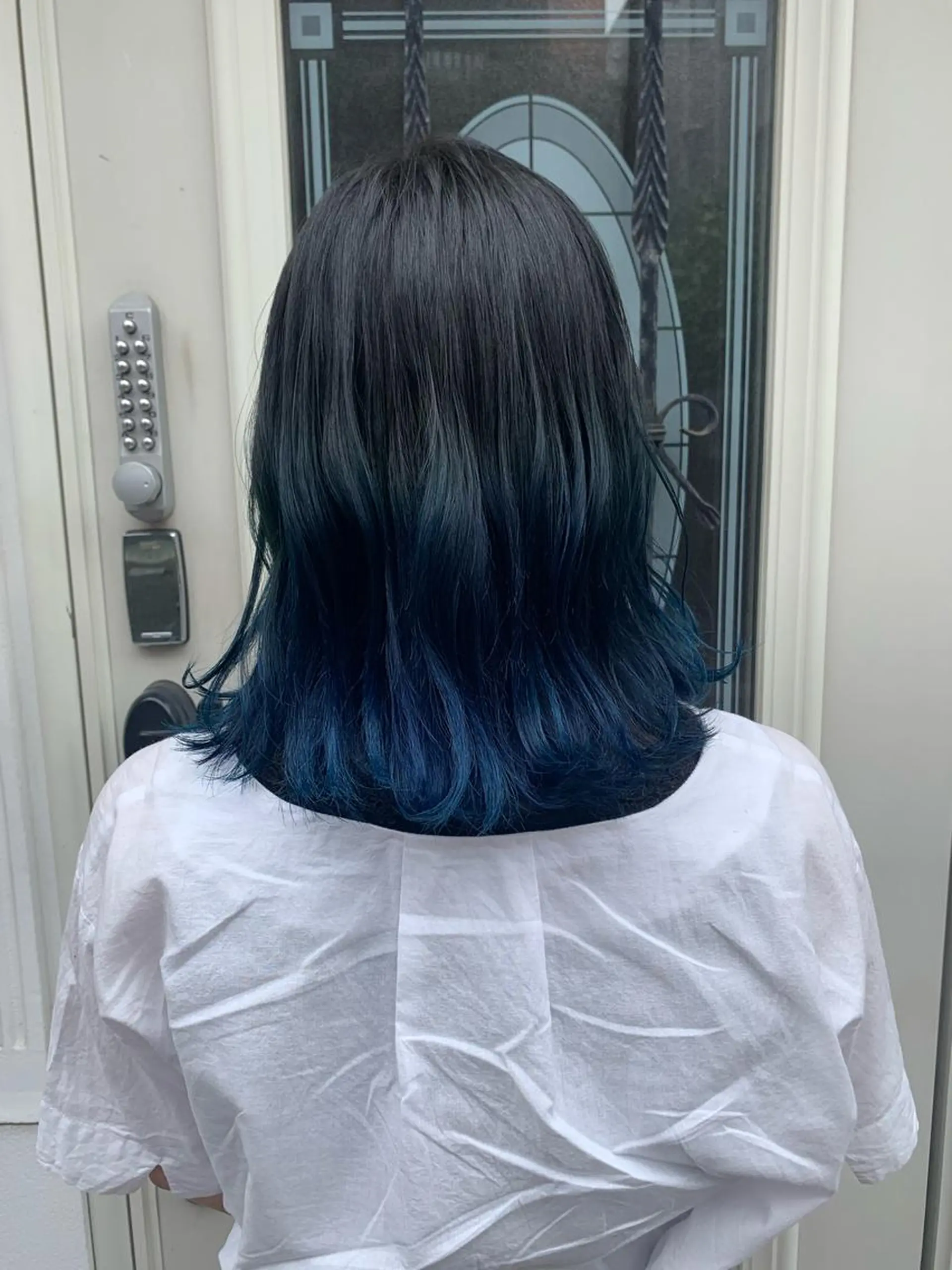 ミディアム カラー ブルーカラー グラデーションカラー 似合わせカラー🫶 小川千波のヘアスタイル