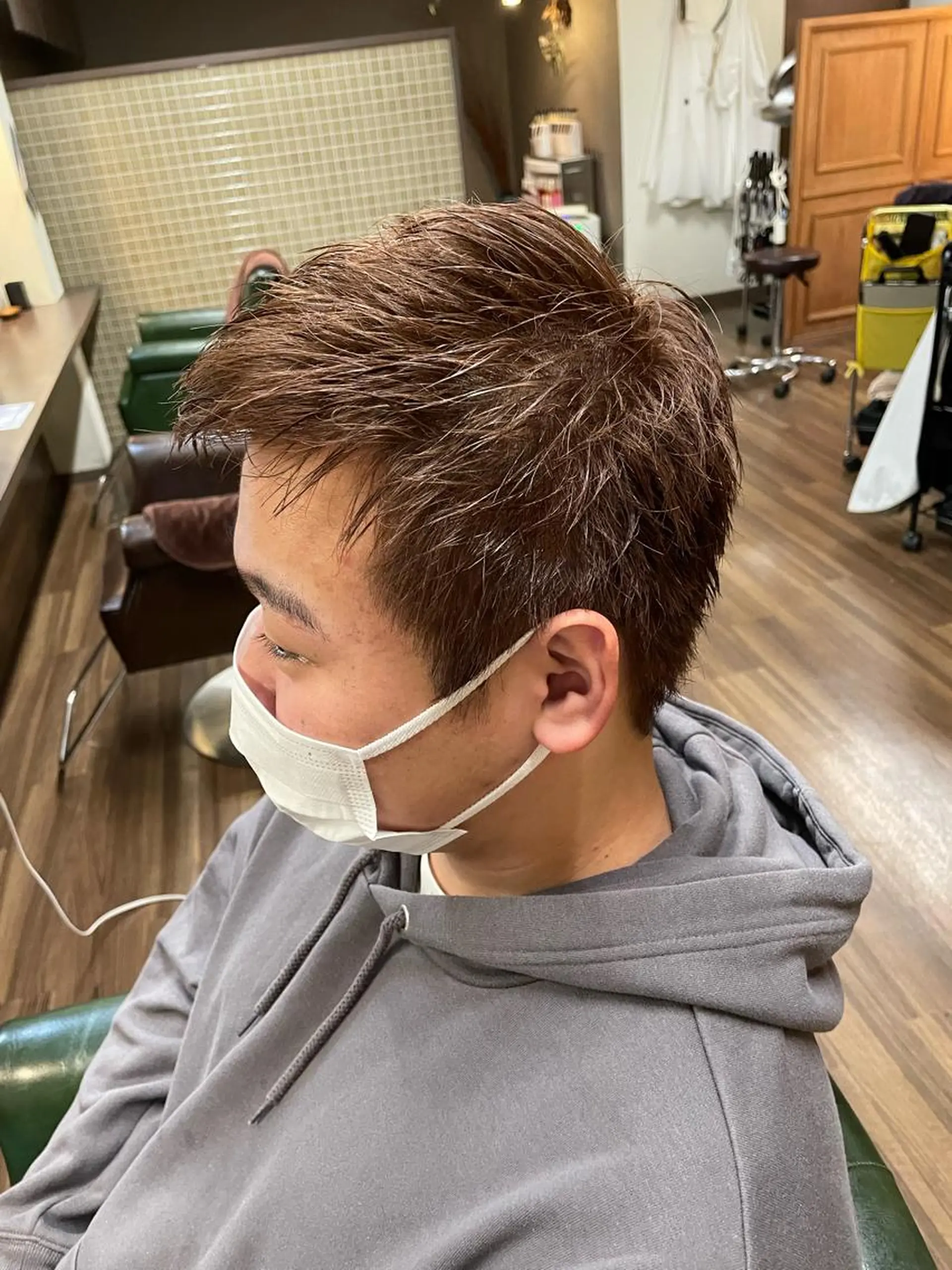 ショート メンズ 刈り上げ カット ヘアカラー トリートメント 山本 純平のヘアスタイル