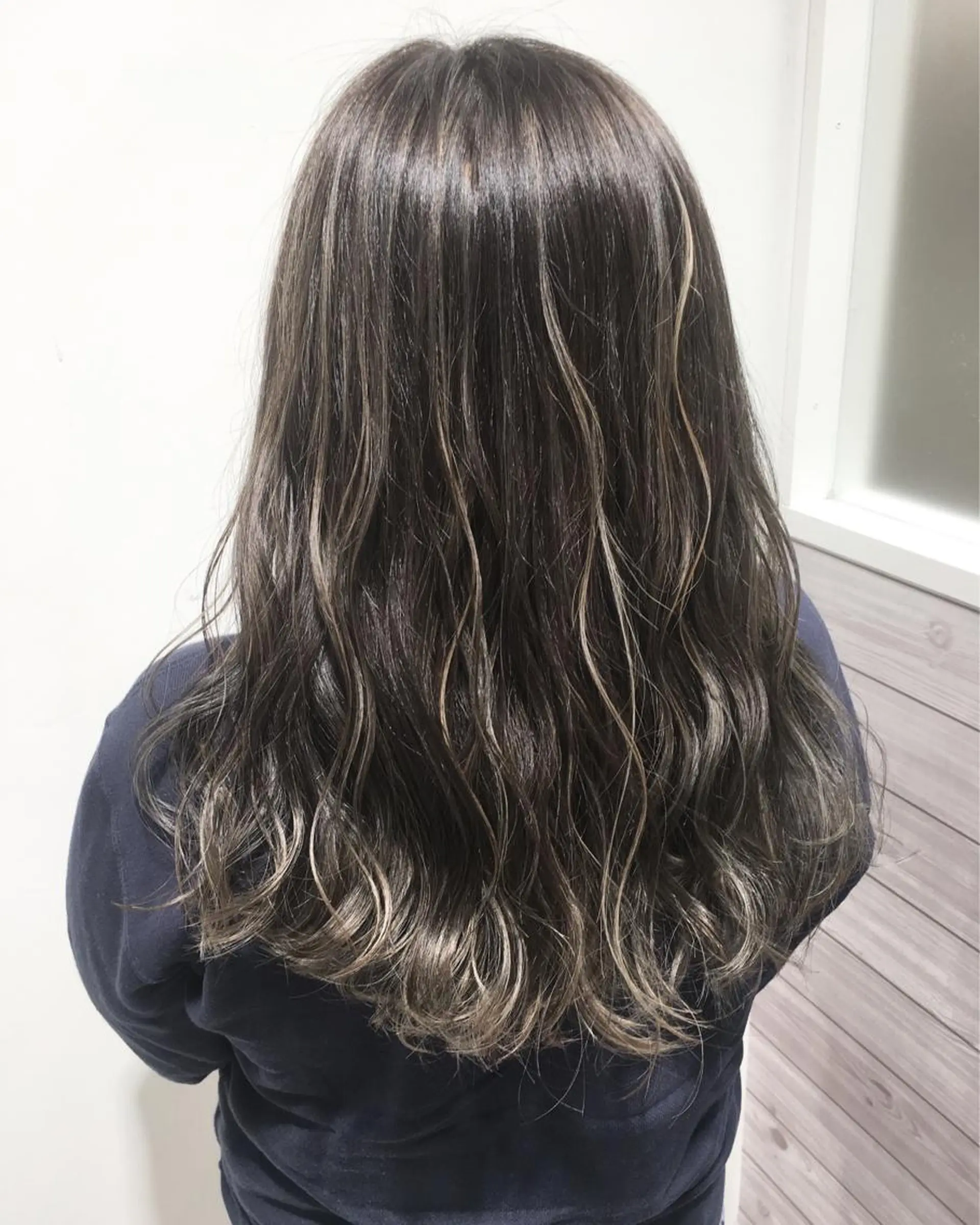 セミロング カラー アッシュ ダークアッシュ ハイライトカラー ハイライト Lee 甲子園のヘアスタイル
