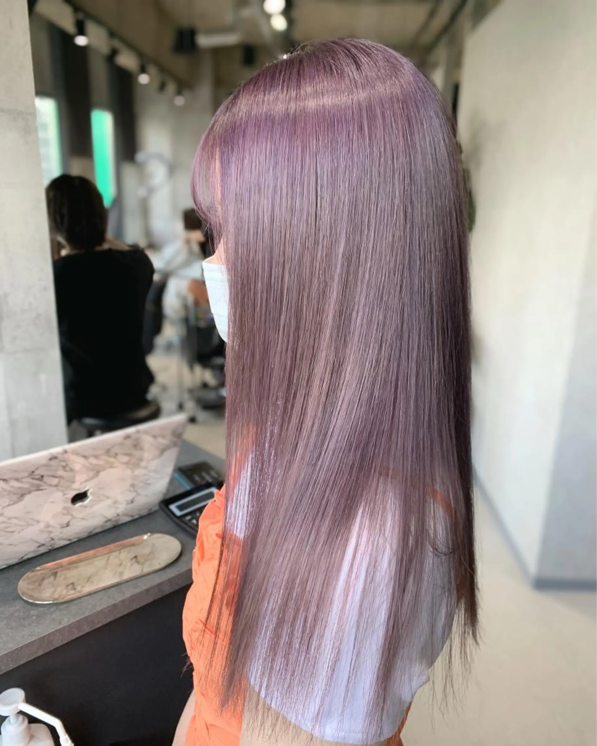 セミロング アッシュ ミストバング ボブ ハイライト かきあげバング ヘアカラー トリートメント _WHITE京橋店所属・【White京橋】 岸 拓斗のヘアスタイル