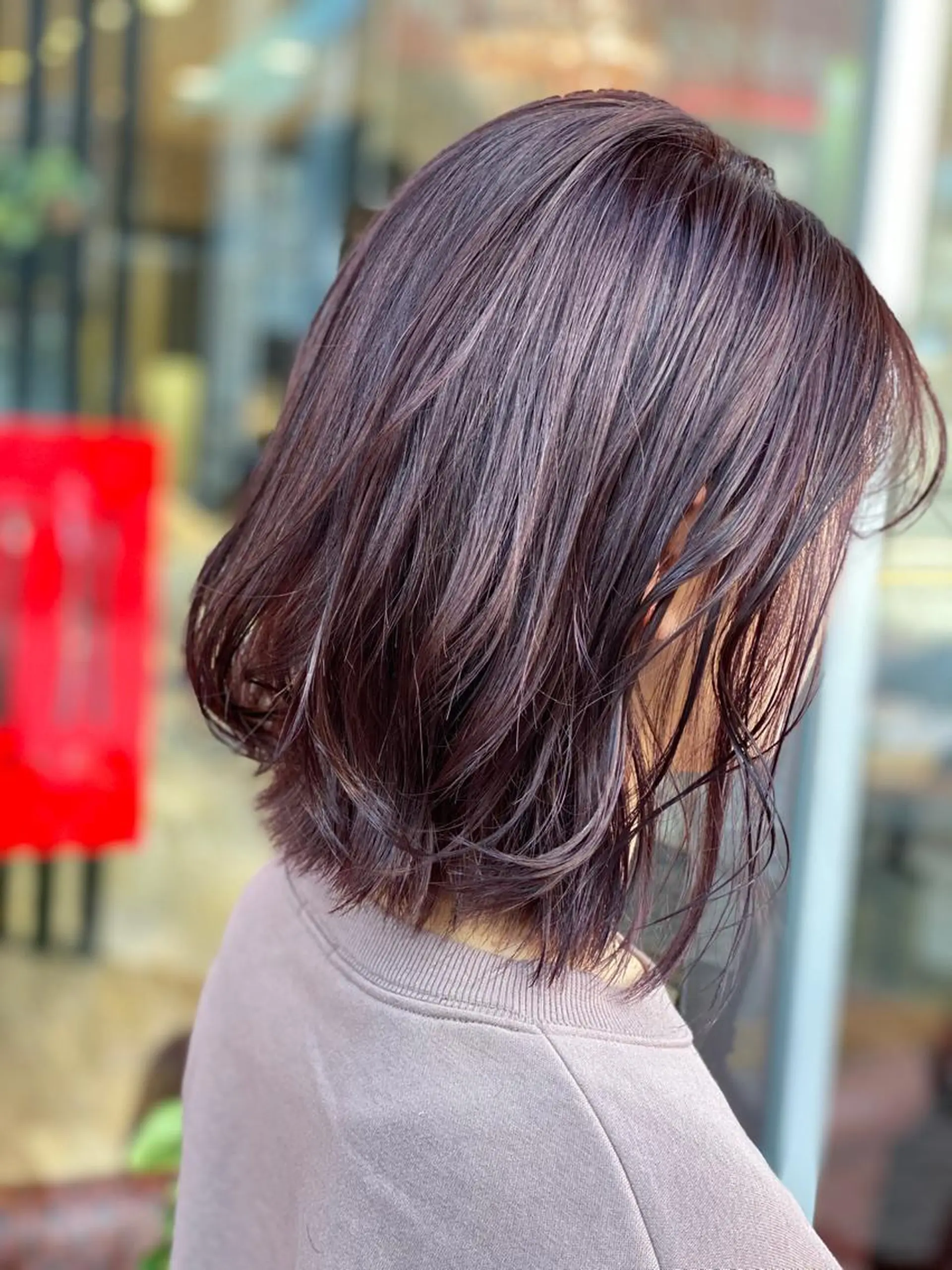 ショート カラー アッシュ ベージュカラー ラベンダーカラー ラベンダーアッシュ ヘアカラー デザインカラー✨新倉 佑奈のヘアスタイル