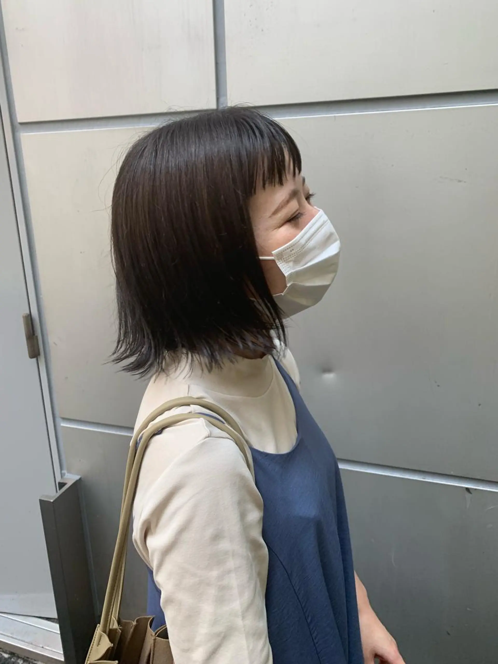 ミディアム カラー ヘアアレンジ グレージュ 🫧透明感カラー/ ボブ/小笠原汐海🪽のヘアスタイル
