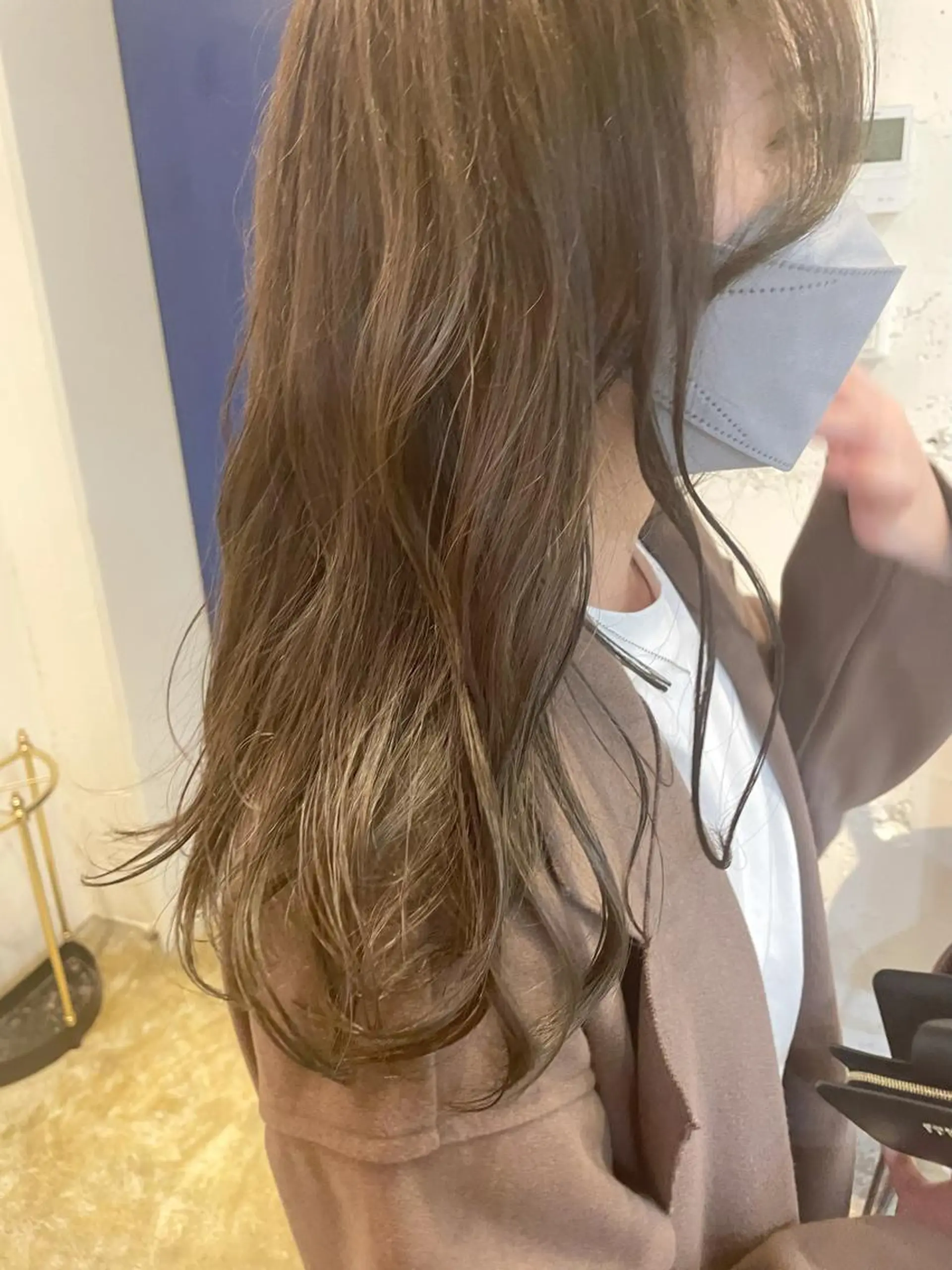 セミロング カラー レイヤー／似合わせ TAKUYAのヘアスタイル