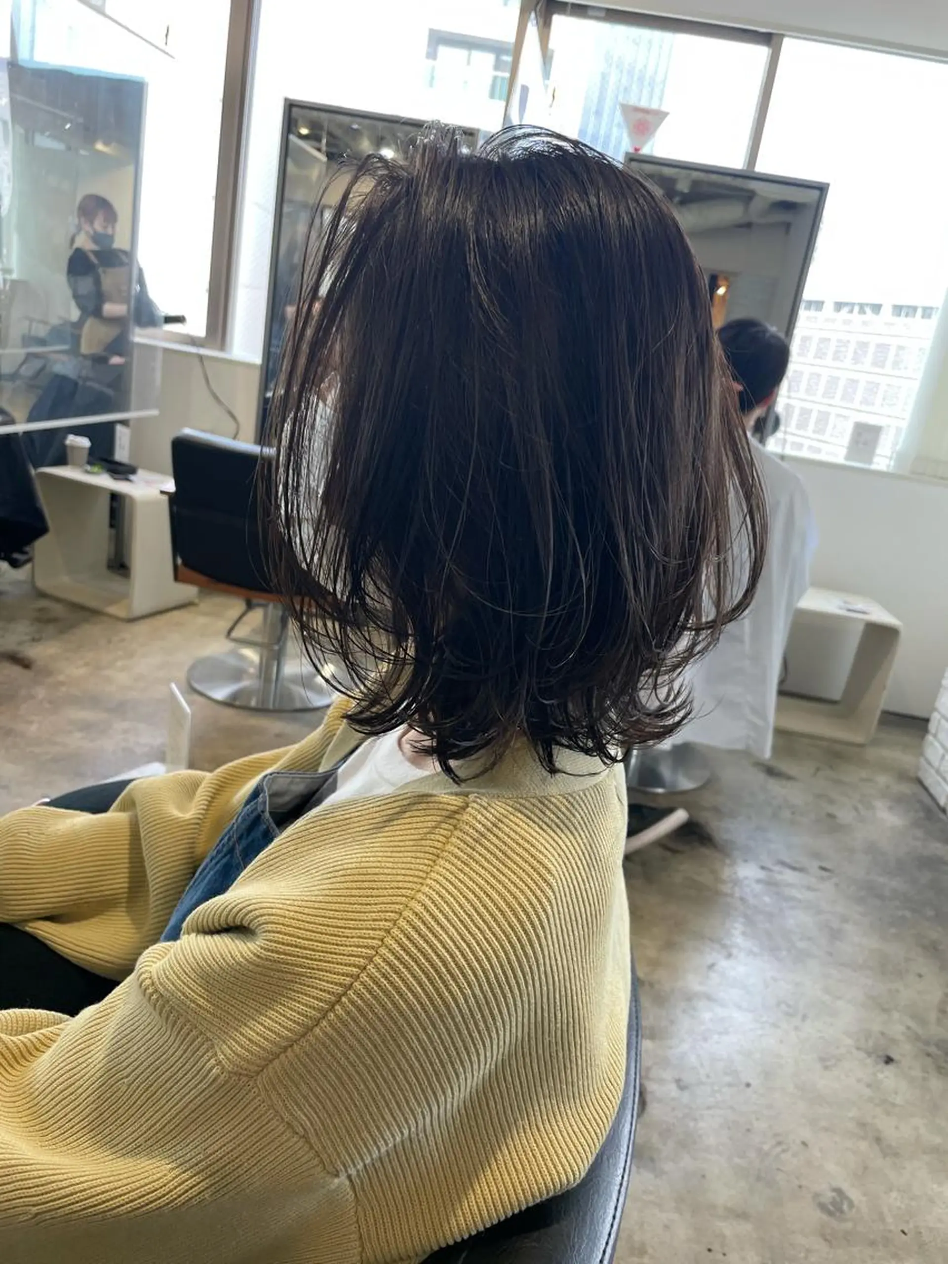 ミディアム くびれヘア 💫カットはなんでも 得意です✂️のヘアスタイル