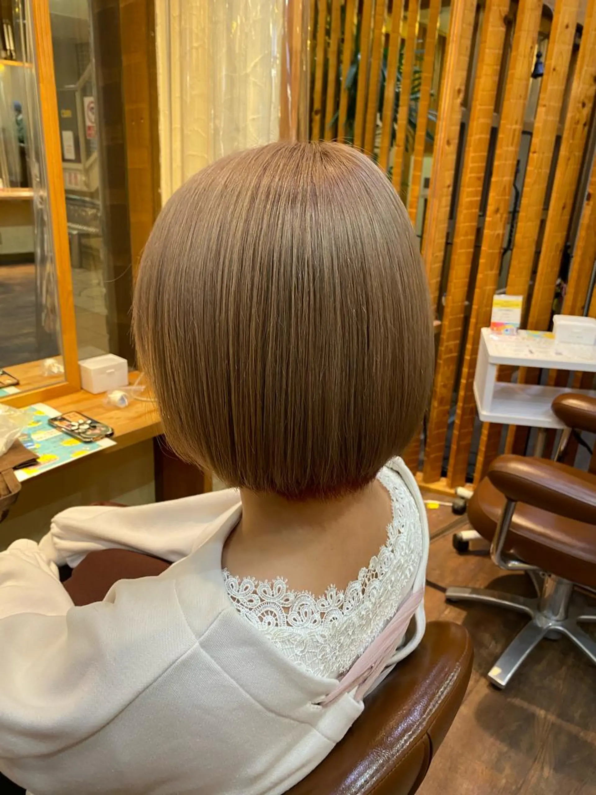ショート カラー パーマ ヘアアレンジ メンズ キッズ ネイル マツエク・マツパ アイブロウ メンズブリーチ ベージュカラー ブリーチ ミルクティーベージュ 🌈髪質改善・美髪矯 正・平野瀬乃🌈のヘアスタイル