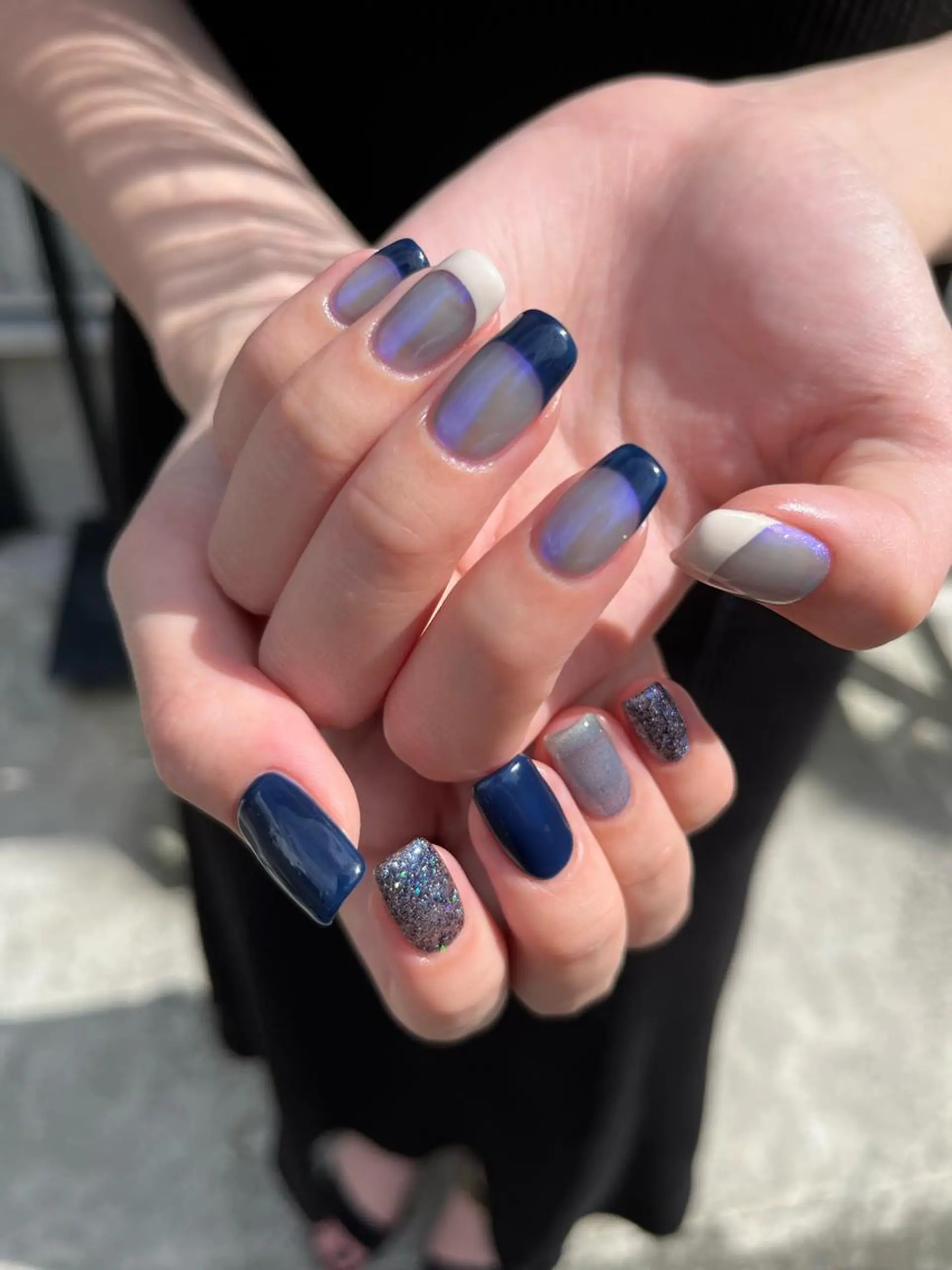 ネイル フレンチネイル キラキラネイル マグネットネイル ミラーネイル 🌼大西洋子 laughl🌼のネイルデザイン