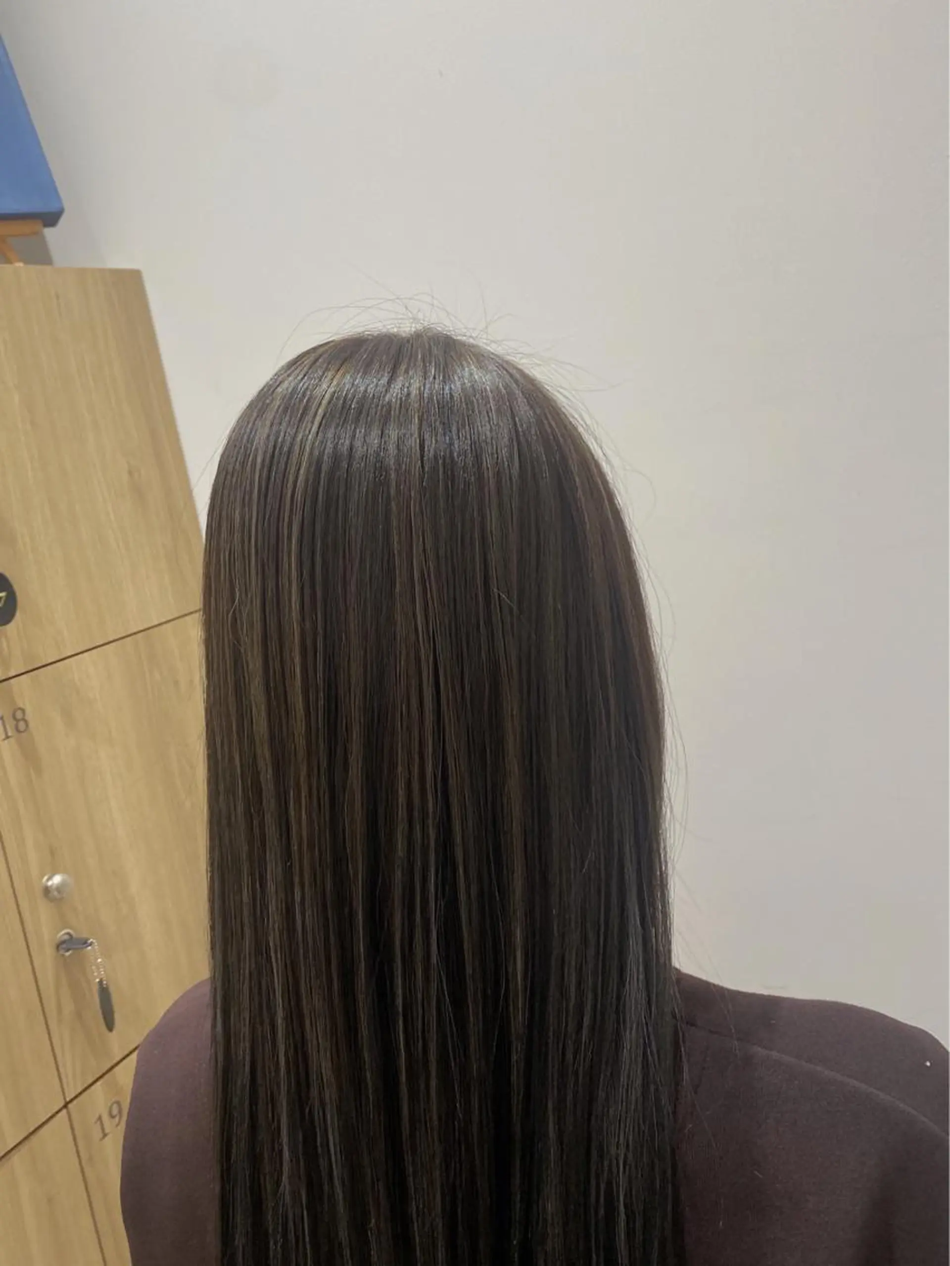 ロング カラー 透明感カラー 天羅のヘアスタイル