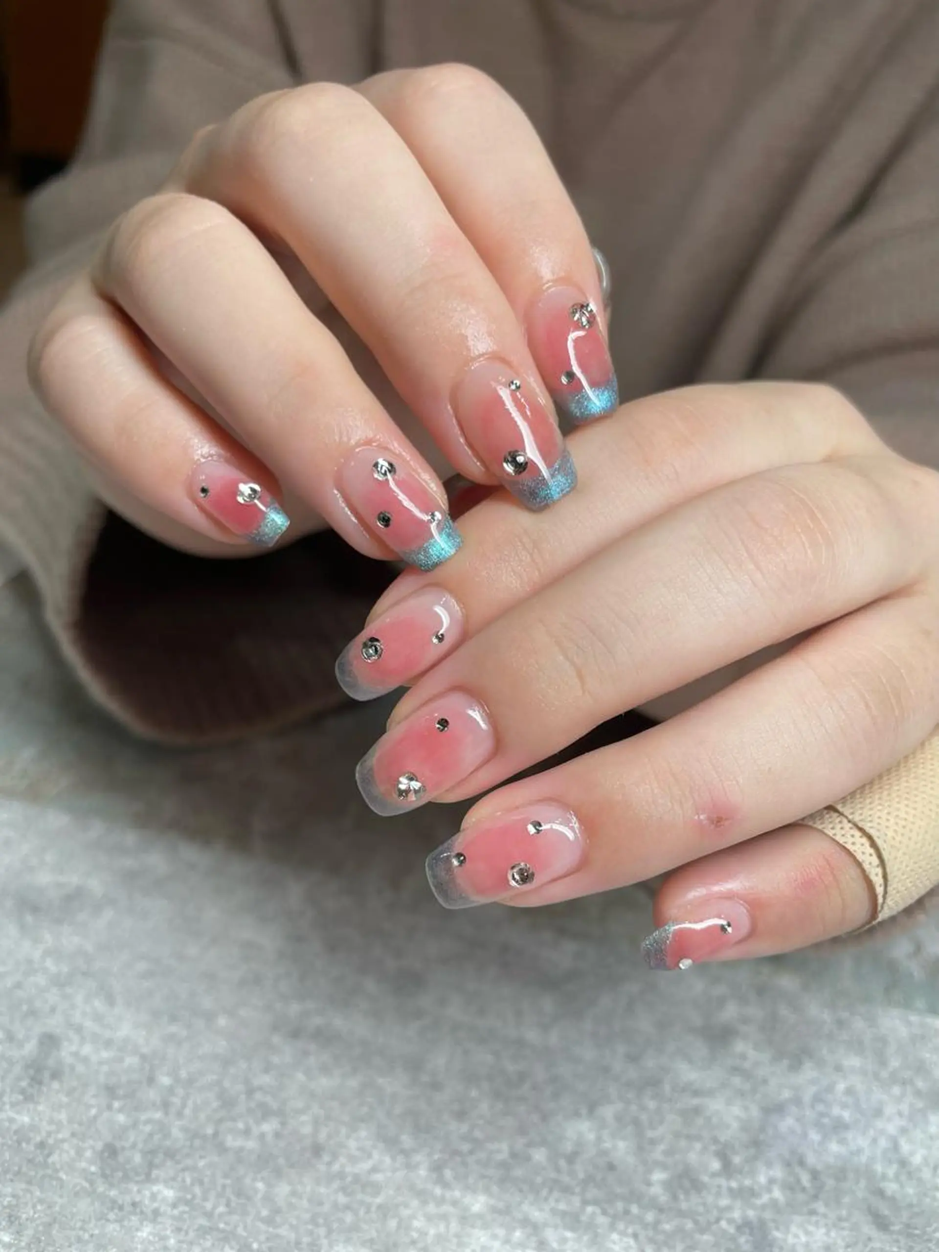 ネイル ワンホンネイル ハンドネイル フットネイル with hues所属・with hues AYAのネイルデザイン