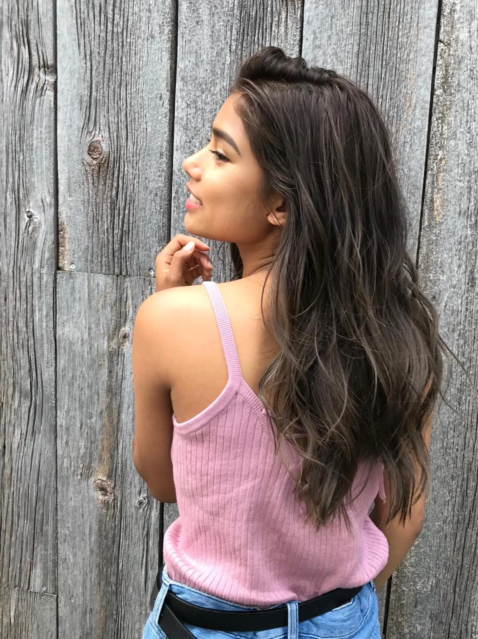 カット ヘアカラー エクステ アップシー デイジーのヘアスタイル