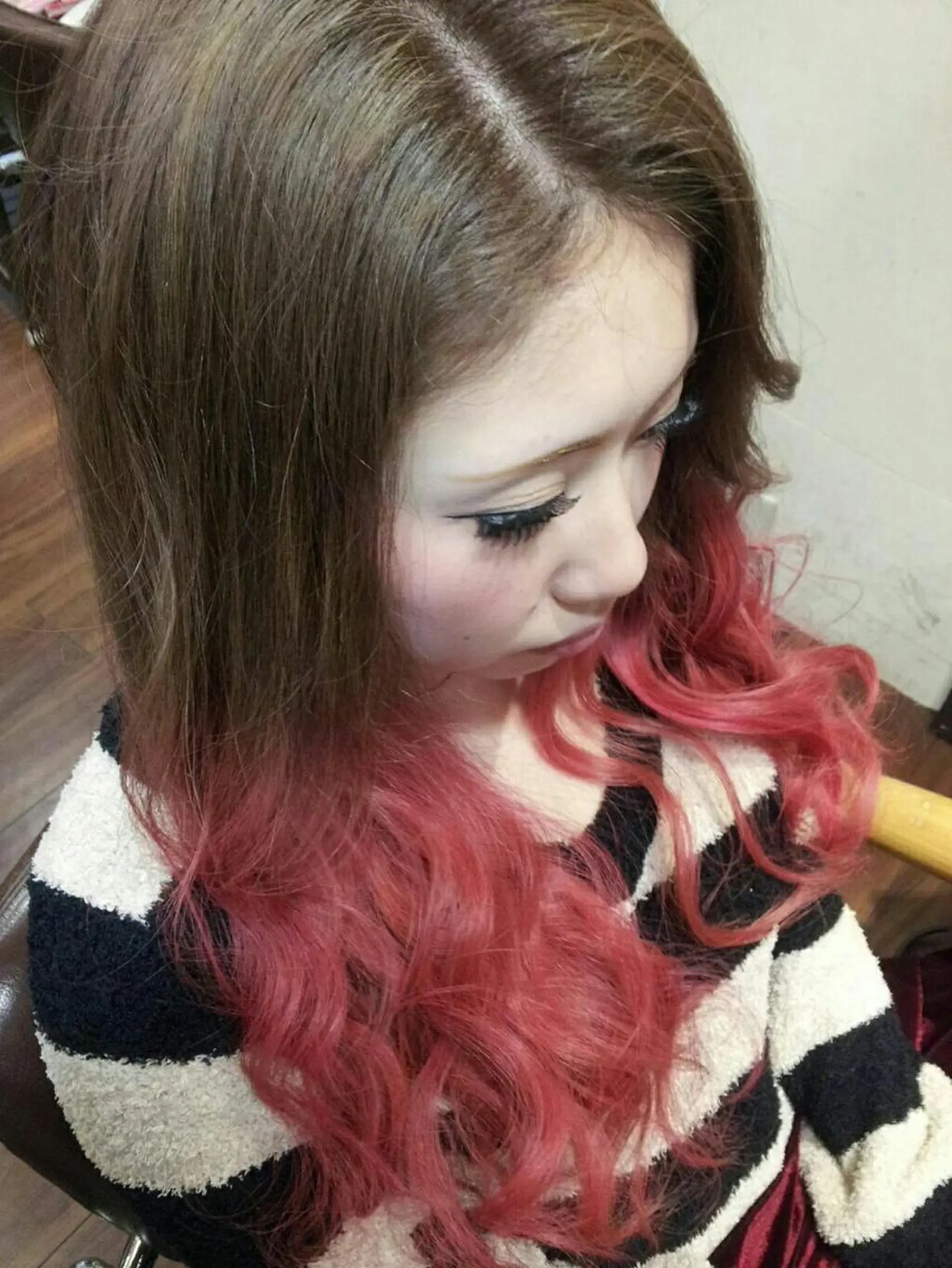 セミロング ロング カラー レッドカラー 100%髪質改善特化 TRUNSのヘアスタイル