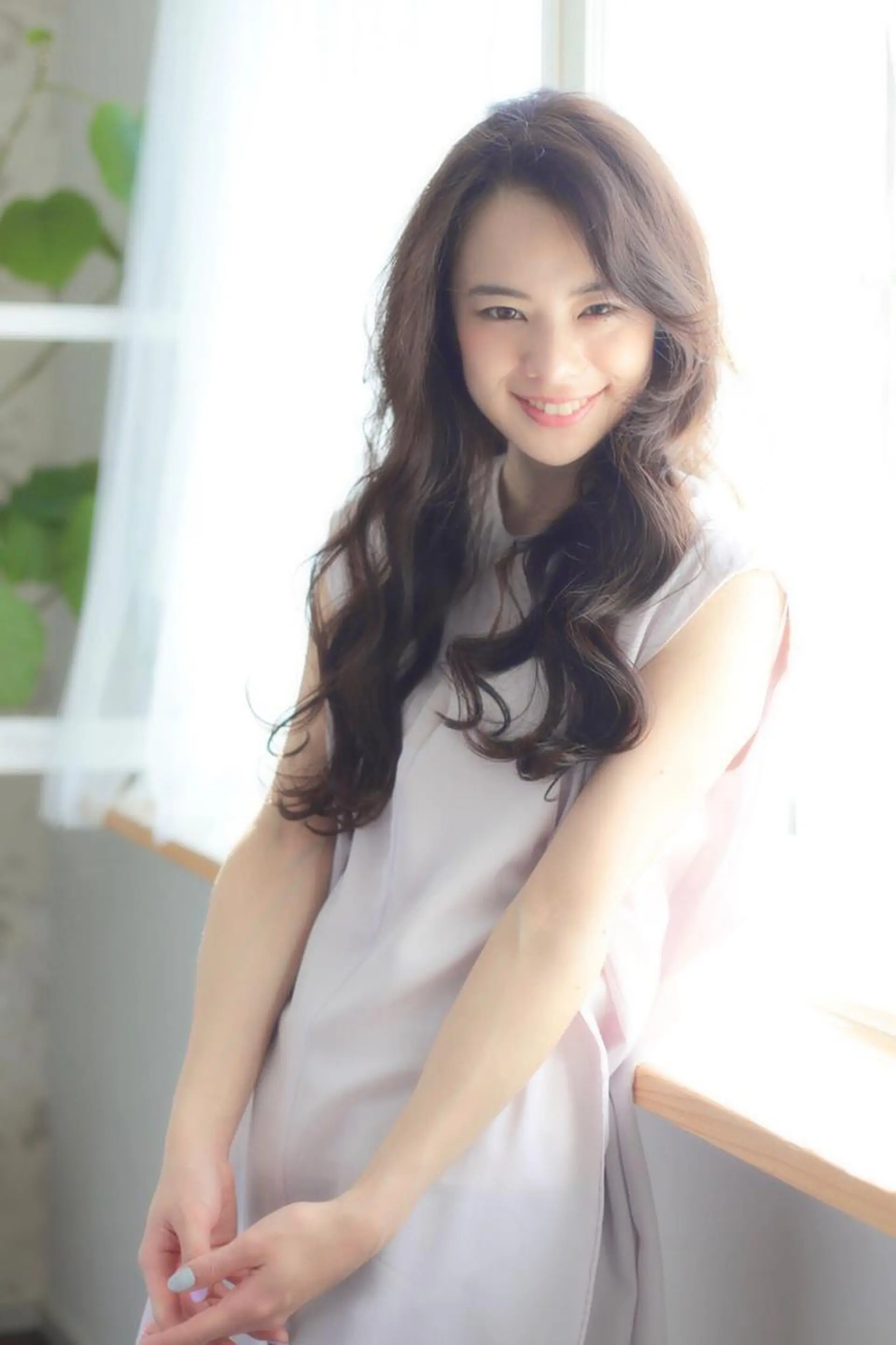 ミディアム 松島 涼花のヘアスタイル