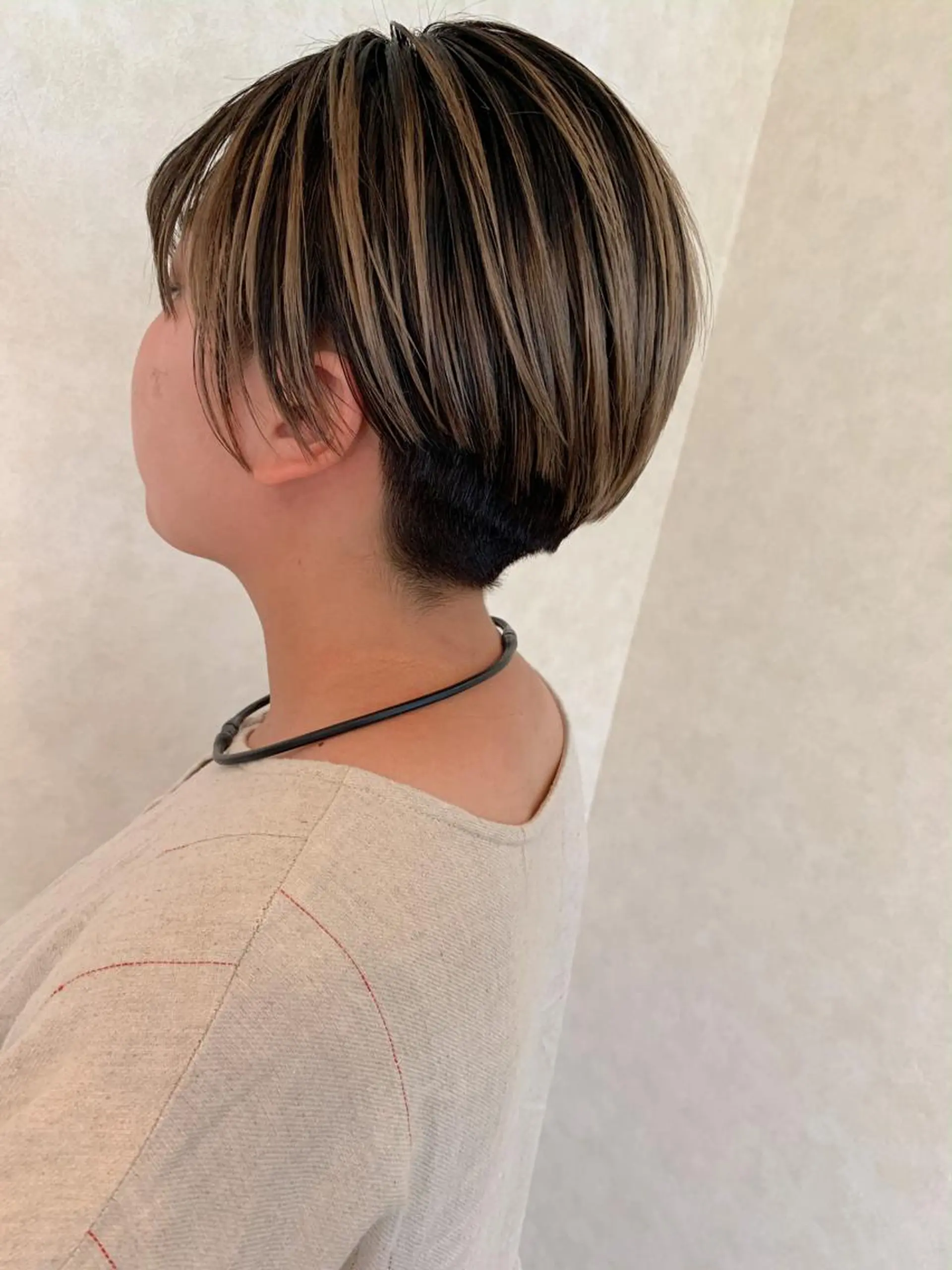ショート レイヤーカット ショートヘア Lit.豊橋 夏目のヘアスタイル