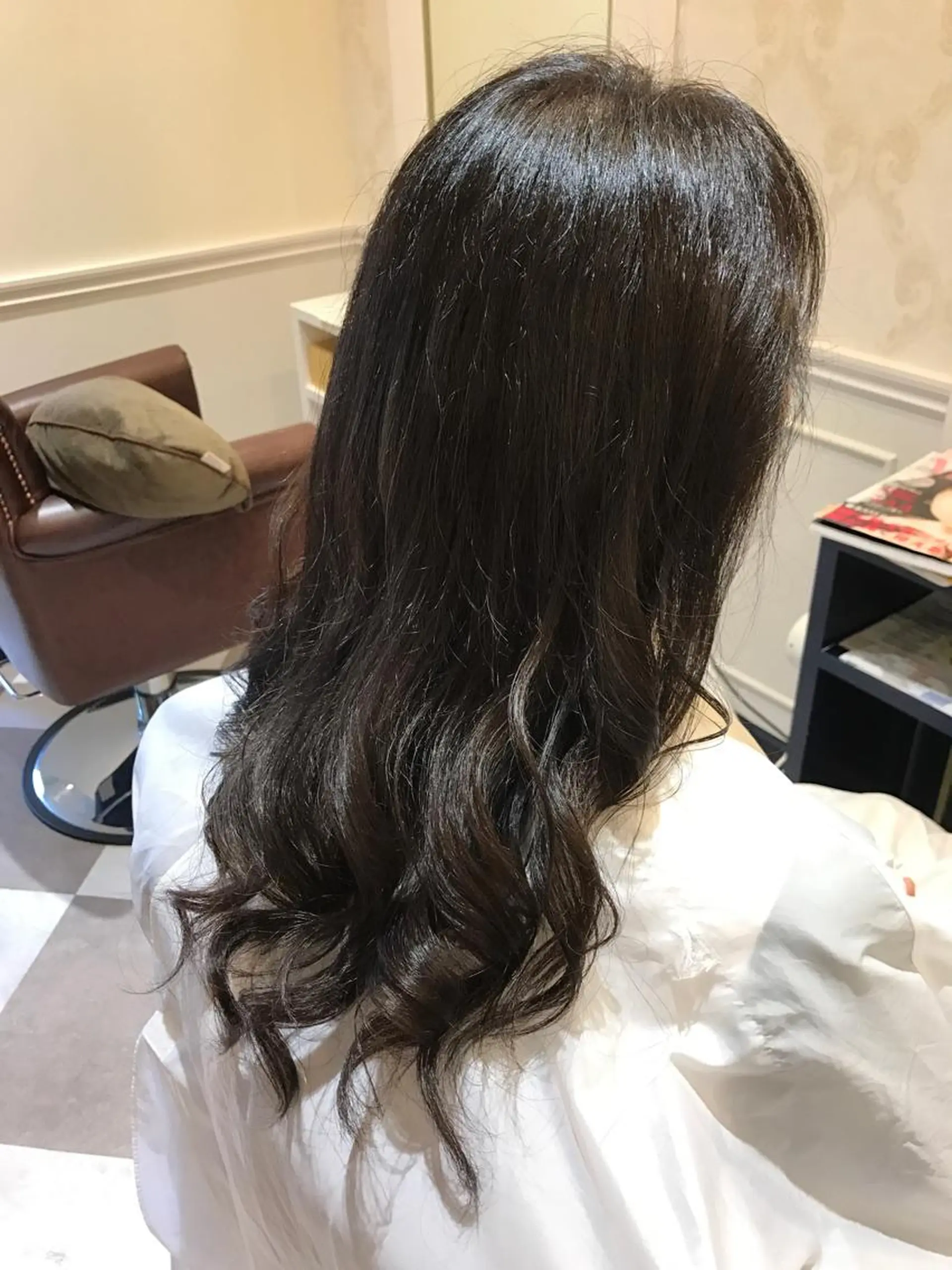 カラー アッシュ 粟田 めぐみのヘアスタイル