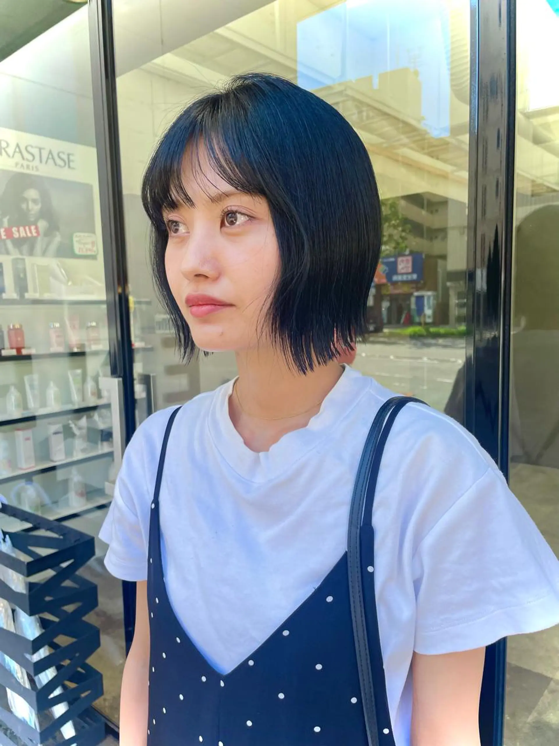 ショート カラー ヘアアレンジ カット ヘアカラー トリートメント 青髪特化🩵 ダブルカラーのヘアスタイル