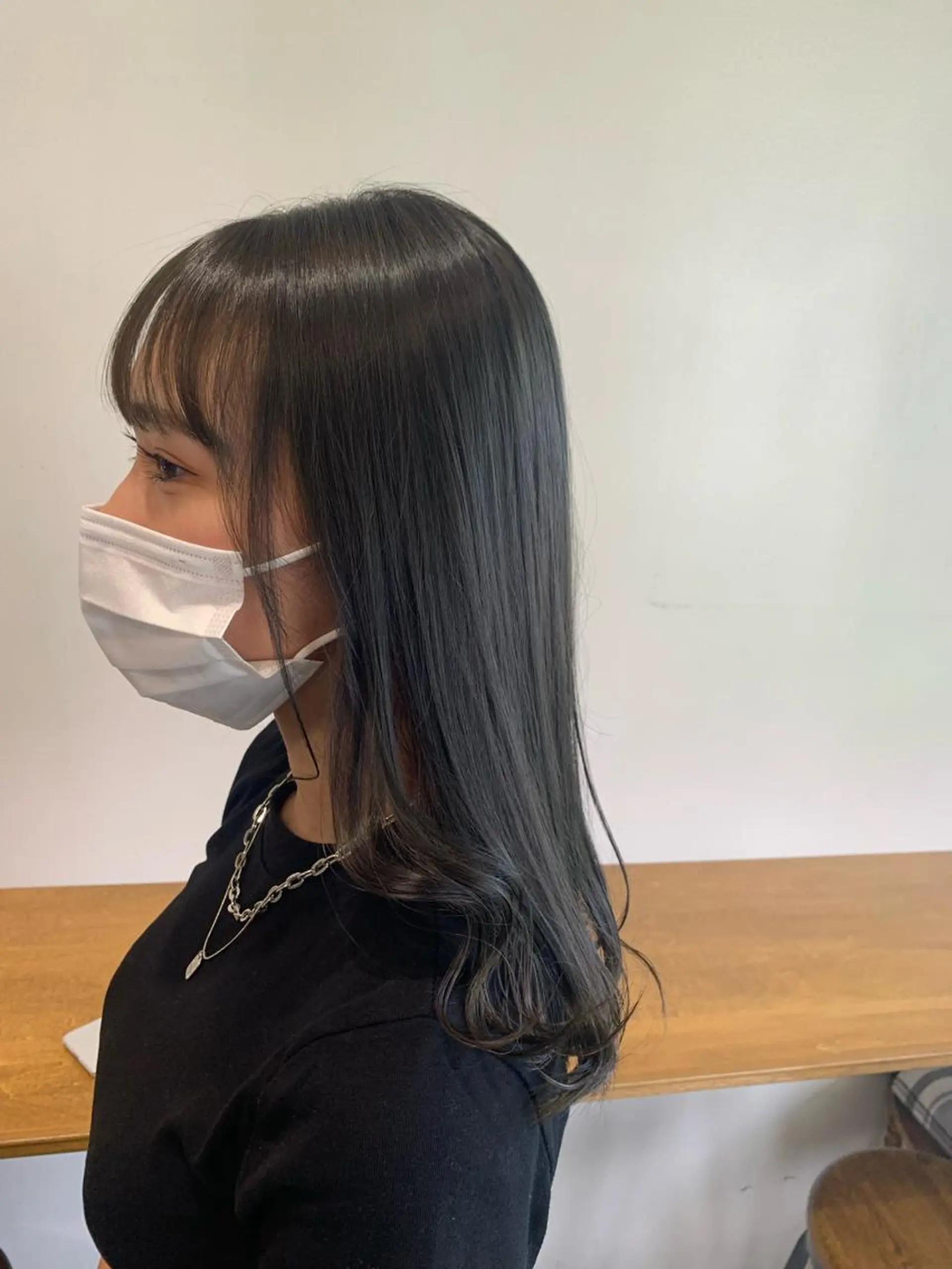 ミディアム カラー グレージュ オリーブグレージュ オリーブグレー ヘアカラー トリートメント ヘアセット 金子 廉のヘアスタイル