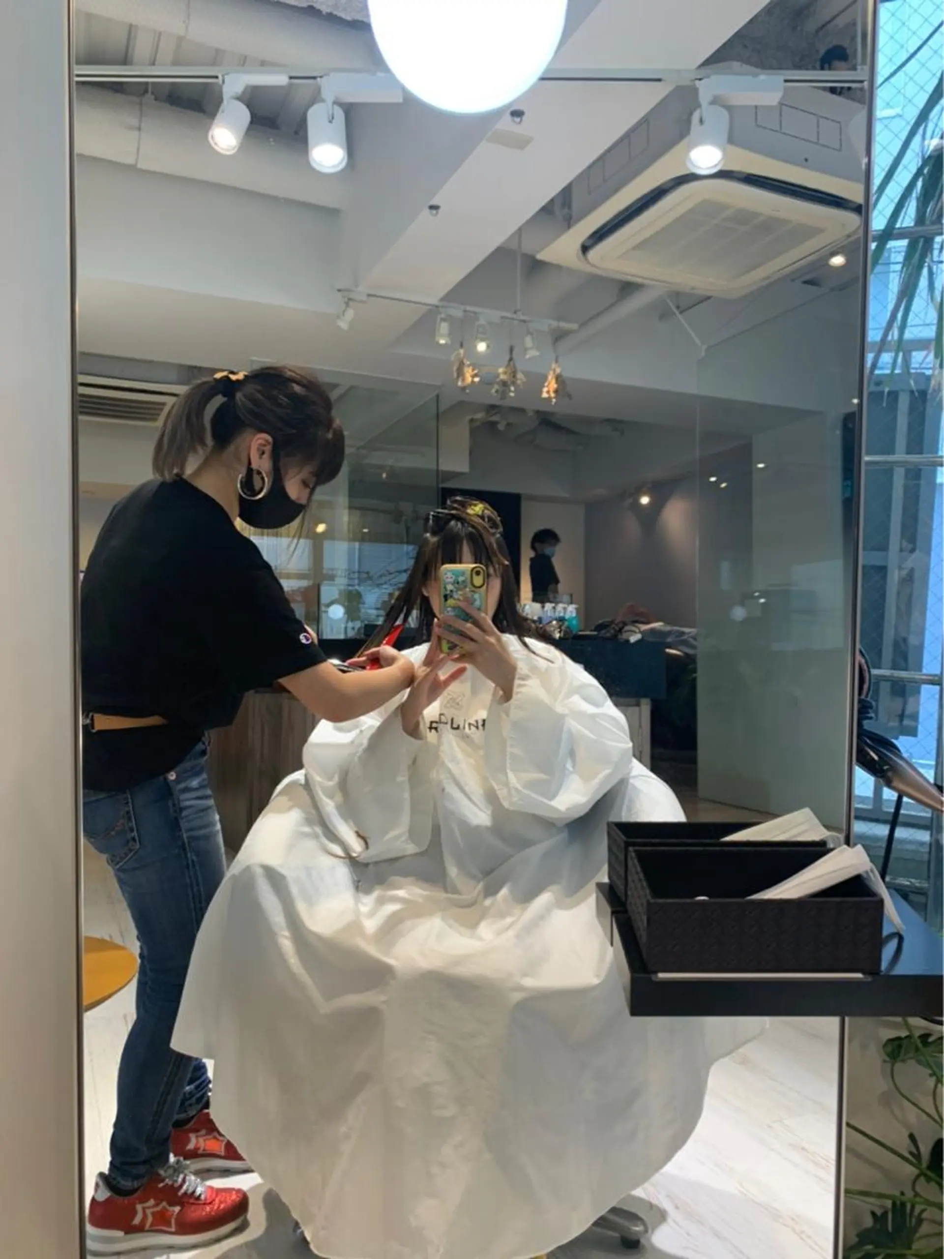 セミロング 中尾 綺のヘアスタイル