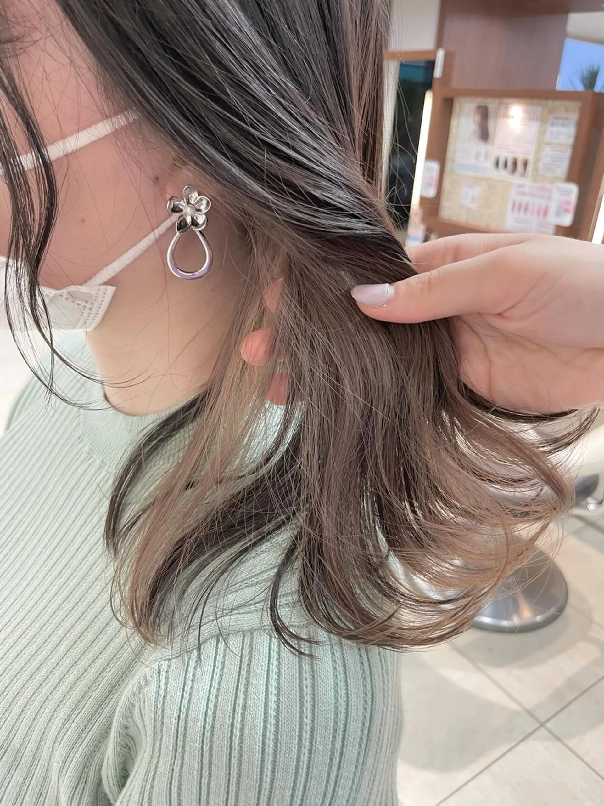 セミロング カラー ヘアアレンジ ヘアカラー トリートメント 【Sweep】おじま のぞみのヘアスタイル