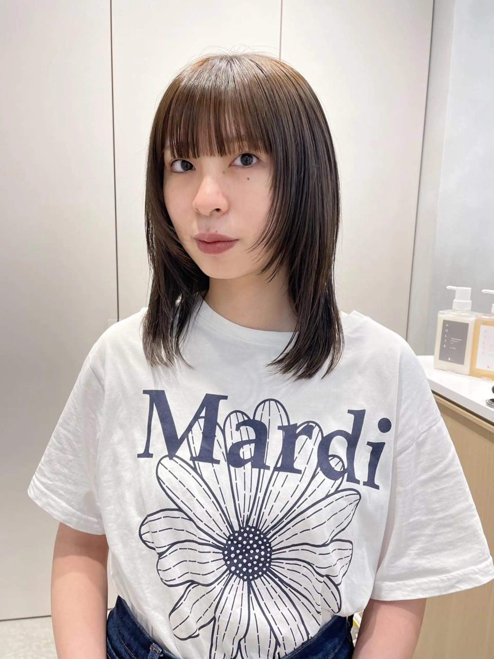 ミディアム 青木 優歩のヘアスタイル
