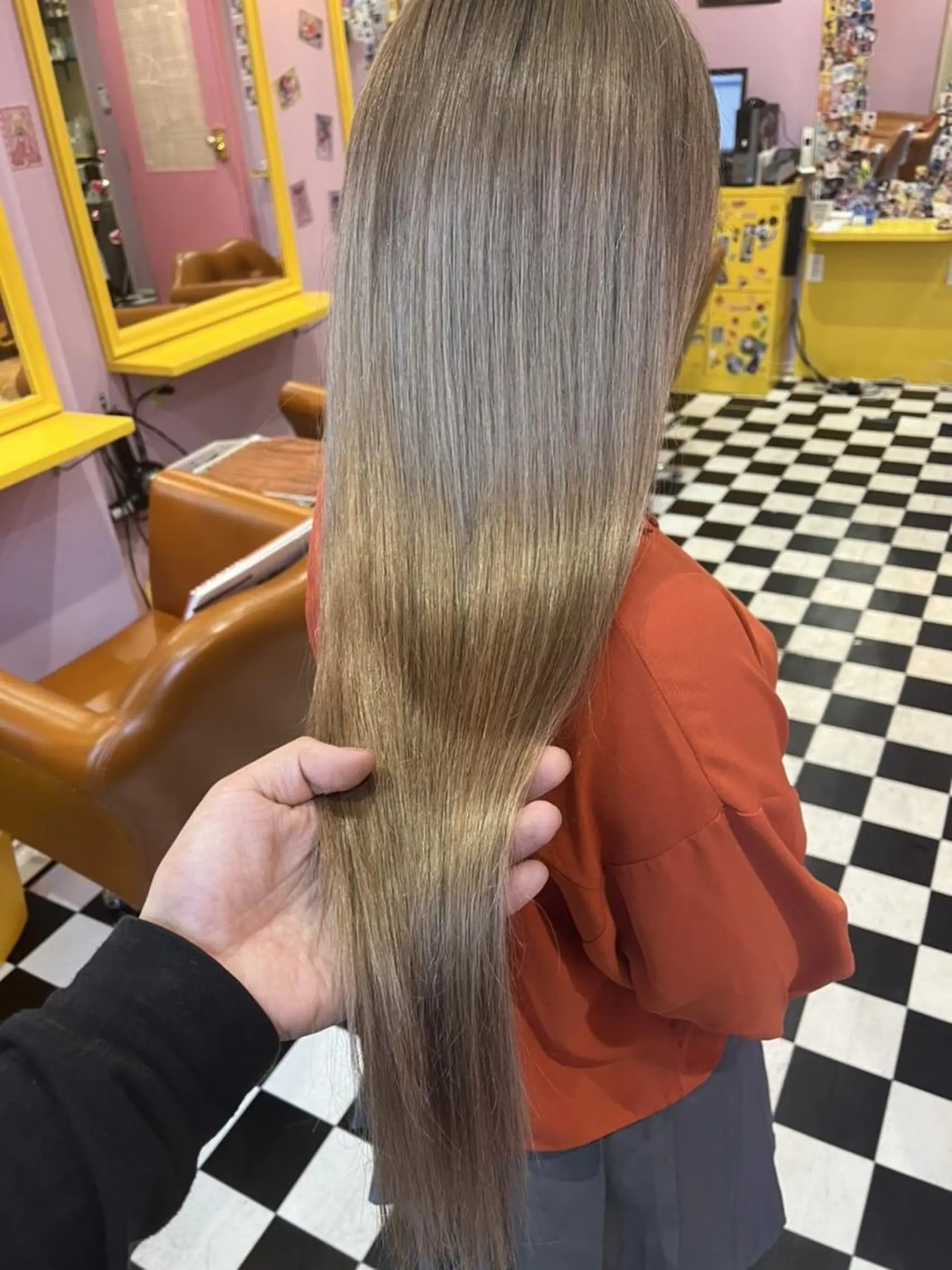 ロング エクステ NON ちび編み・シールのヘアスタイル