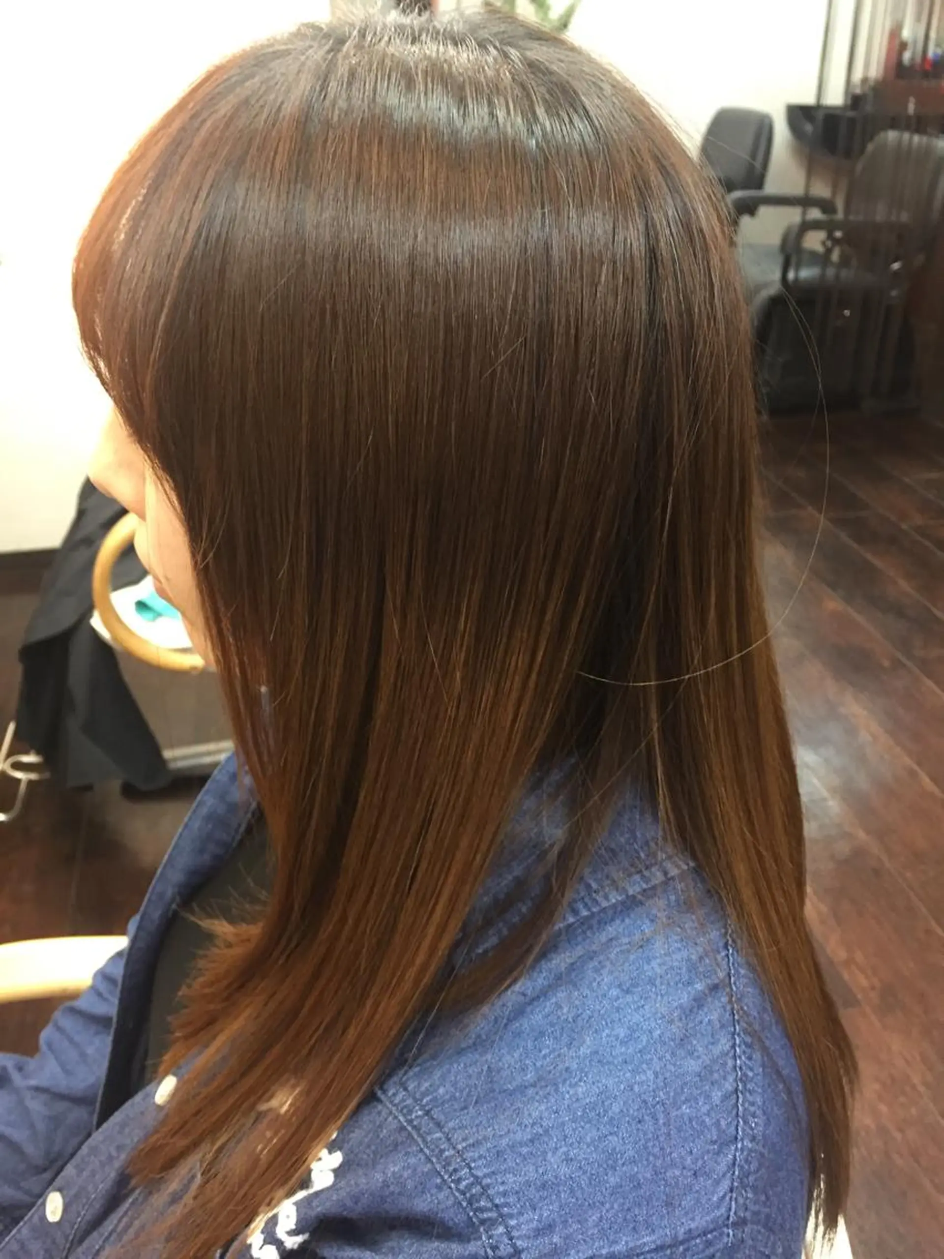 セミロング パーマ 桧山 真のヘアスタイル