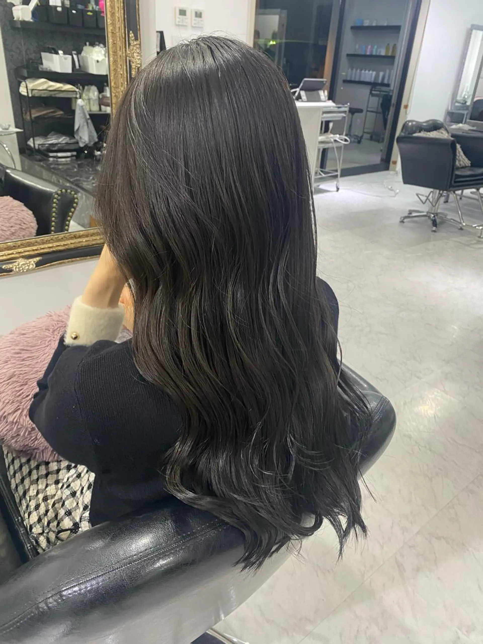 ロング ヘアカラー 川村 涼介のヘアスタイル