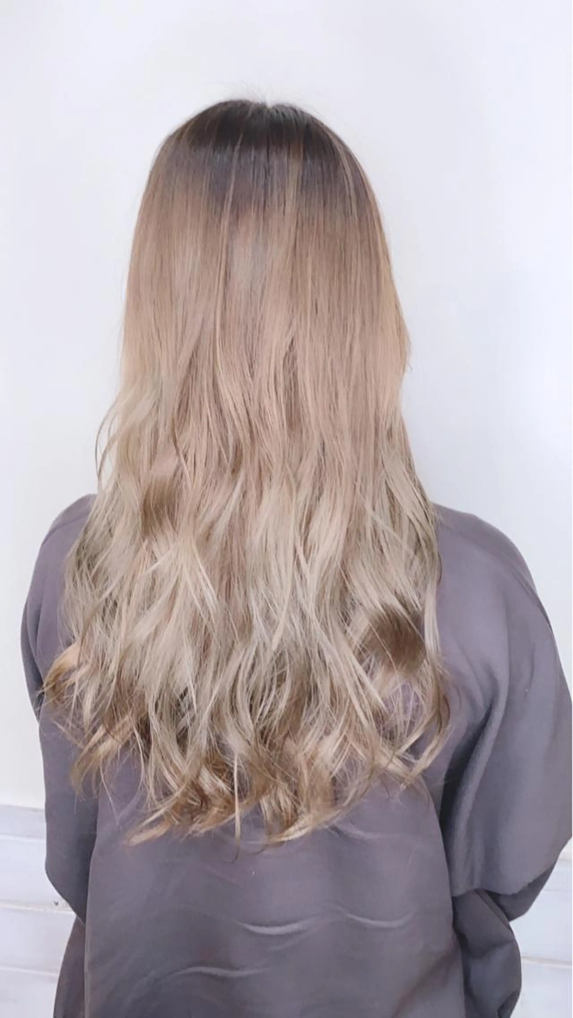 ロング カラー ヘアアレンジ グラデーションカラー グレージュ ミルクティーグレージュ アイラッシュ/美容室 個室/瀬戸 一菜のヘアスタイル