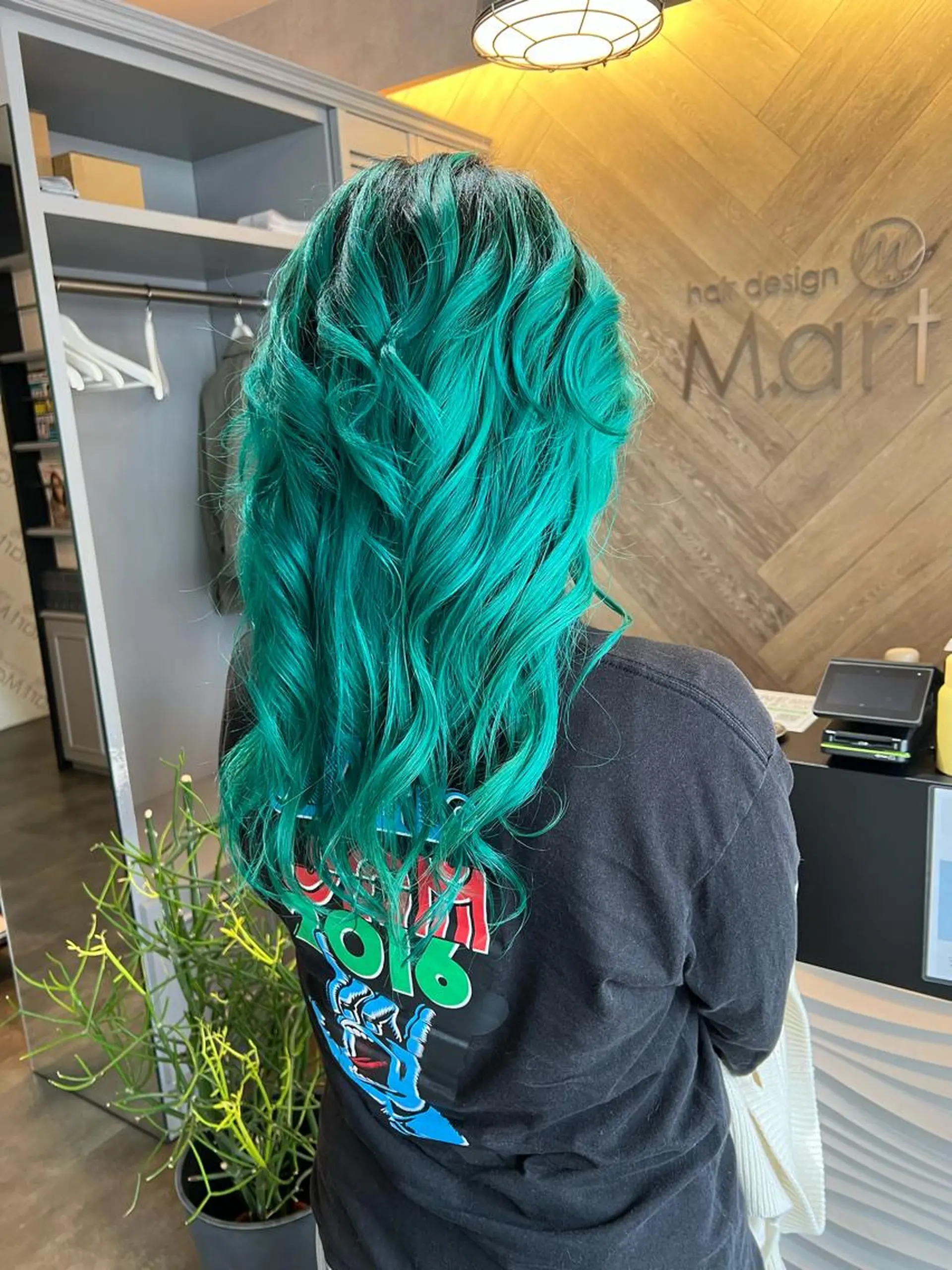 ロング ヘアカラー 川村 綾のヘアスタイル