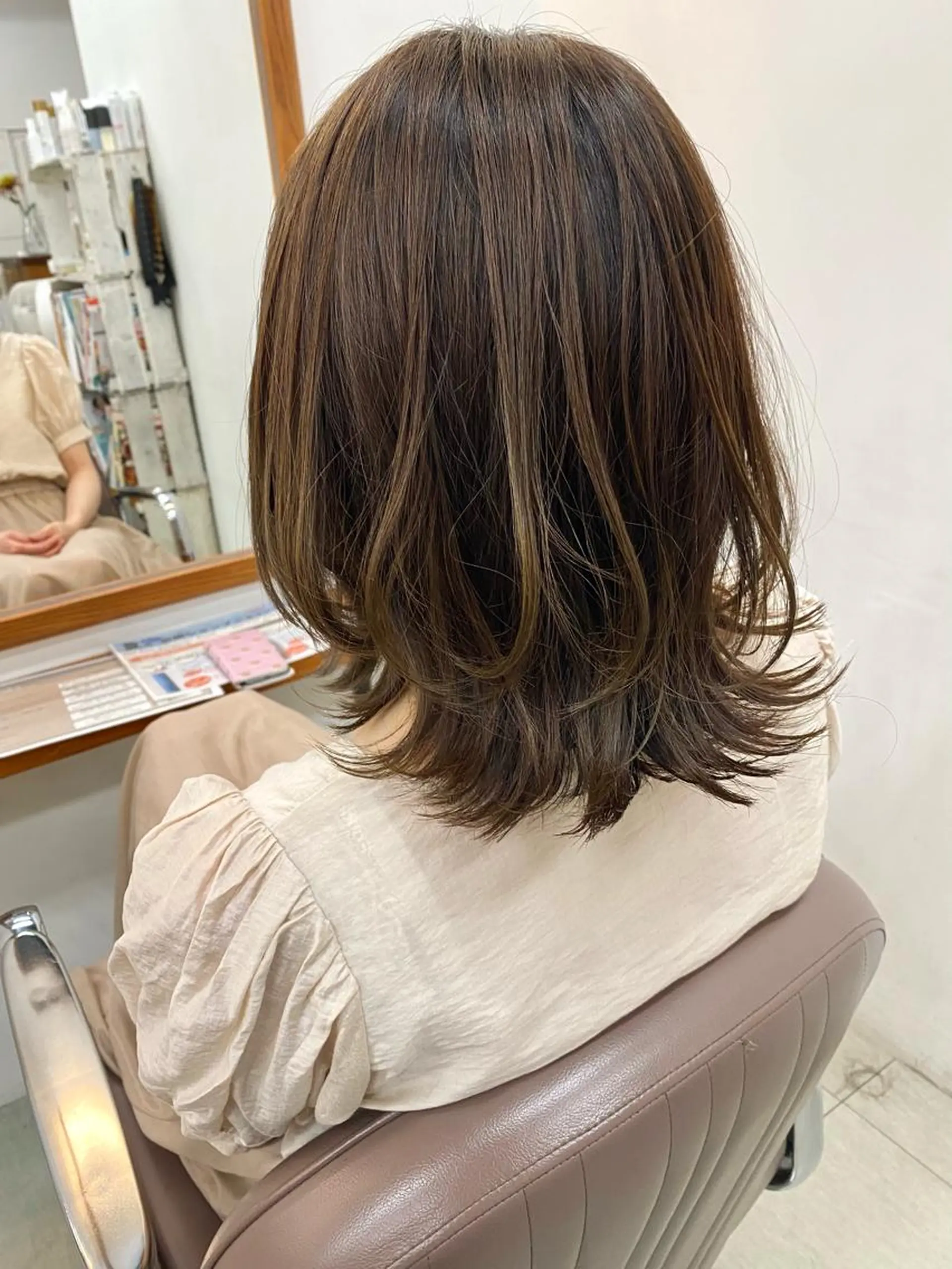 ミディアム レイヤーカット サトウ リョウのヘアスタイル