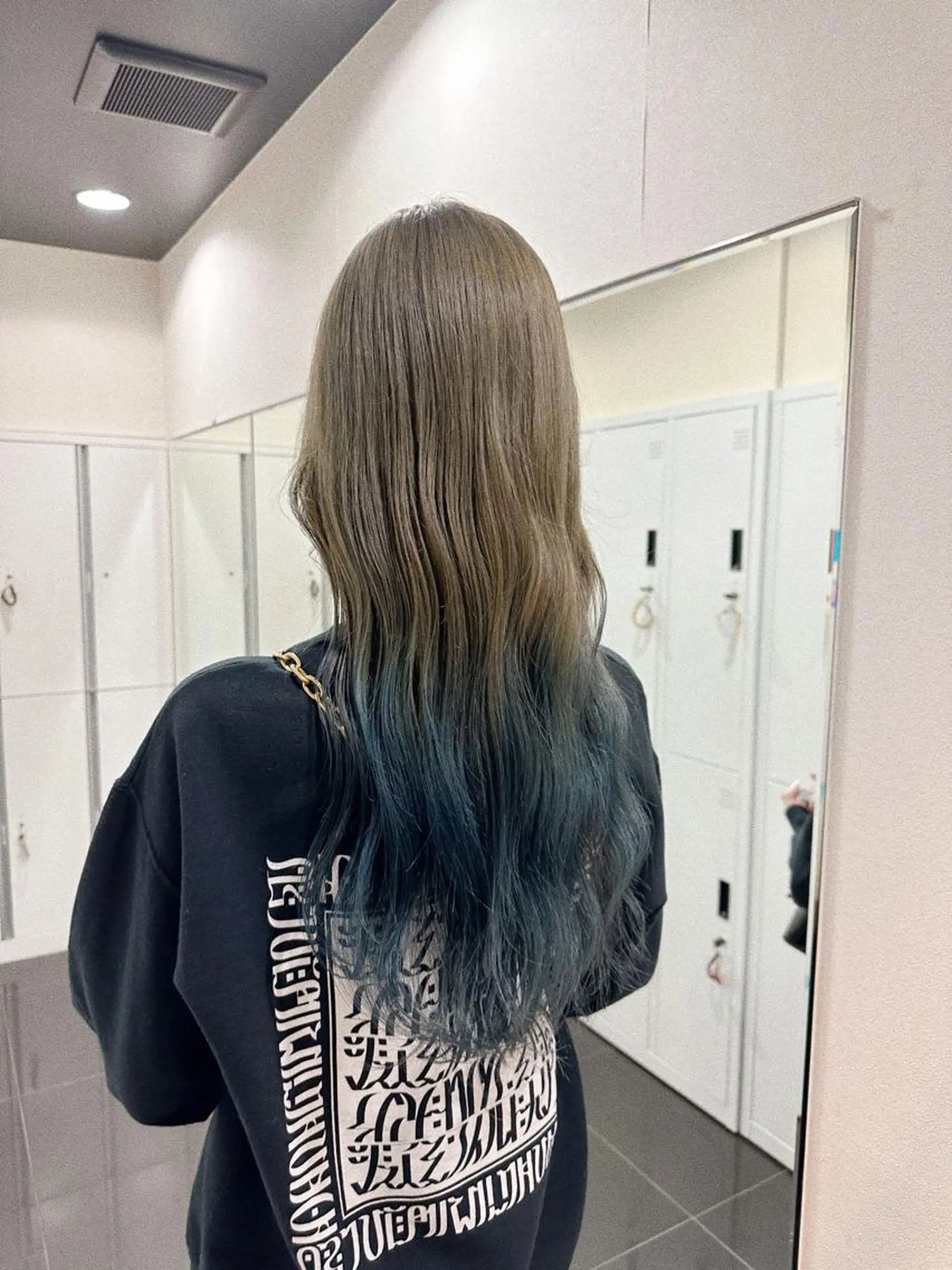 ロング カラー ブリーチカラー/ベー ジュ/Hono🦖のヘアスタイル