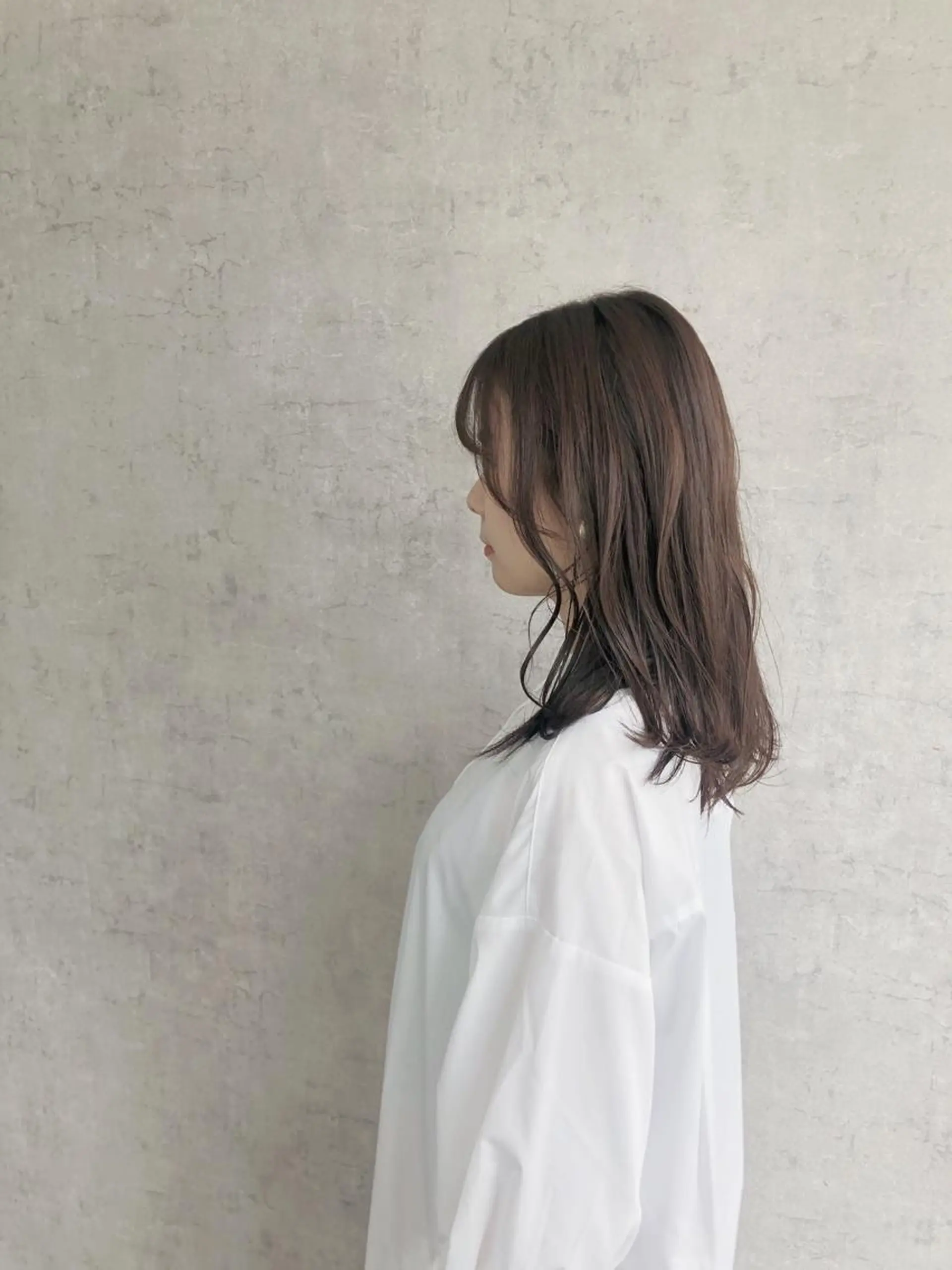 セミロング カラー ヘアアレンジ ネイル マツエク・マツパ アディクシーカラー バレイヤージュ ミストバング ベージュカラー ブリーチ エビスザキレン／メン ズ／心斎橋🌳のヘアスタイル