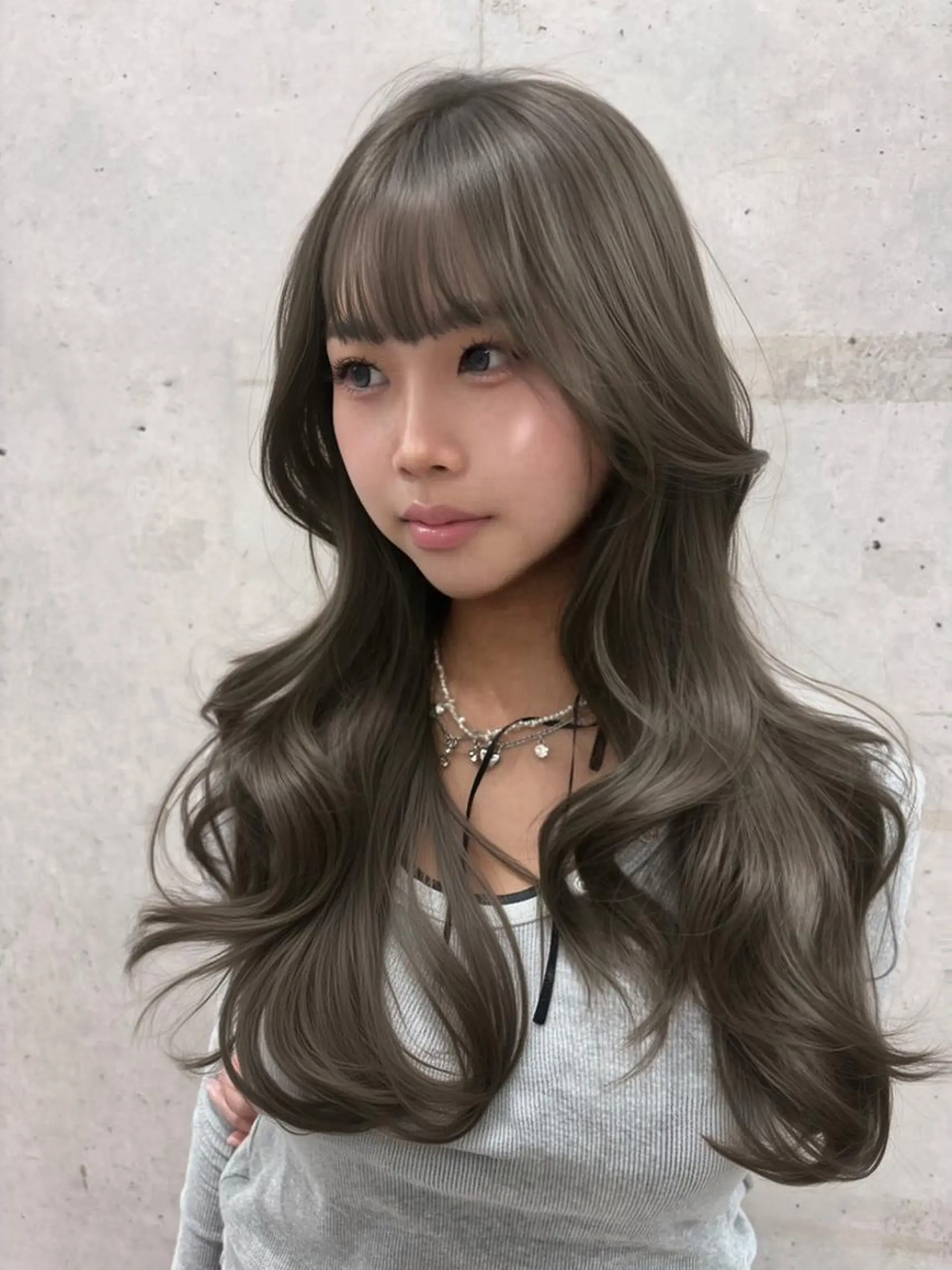 カラー ロング 透明感カラー グレージュ オリーブグレージュ オリーブグレー ヘアカラー 韓国ヘア💖Wカラー 💖透明感カラー💖のヘアスタイル
