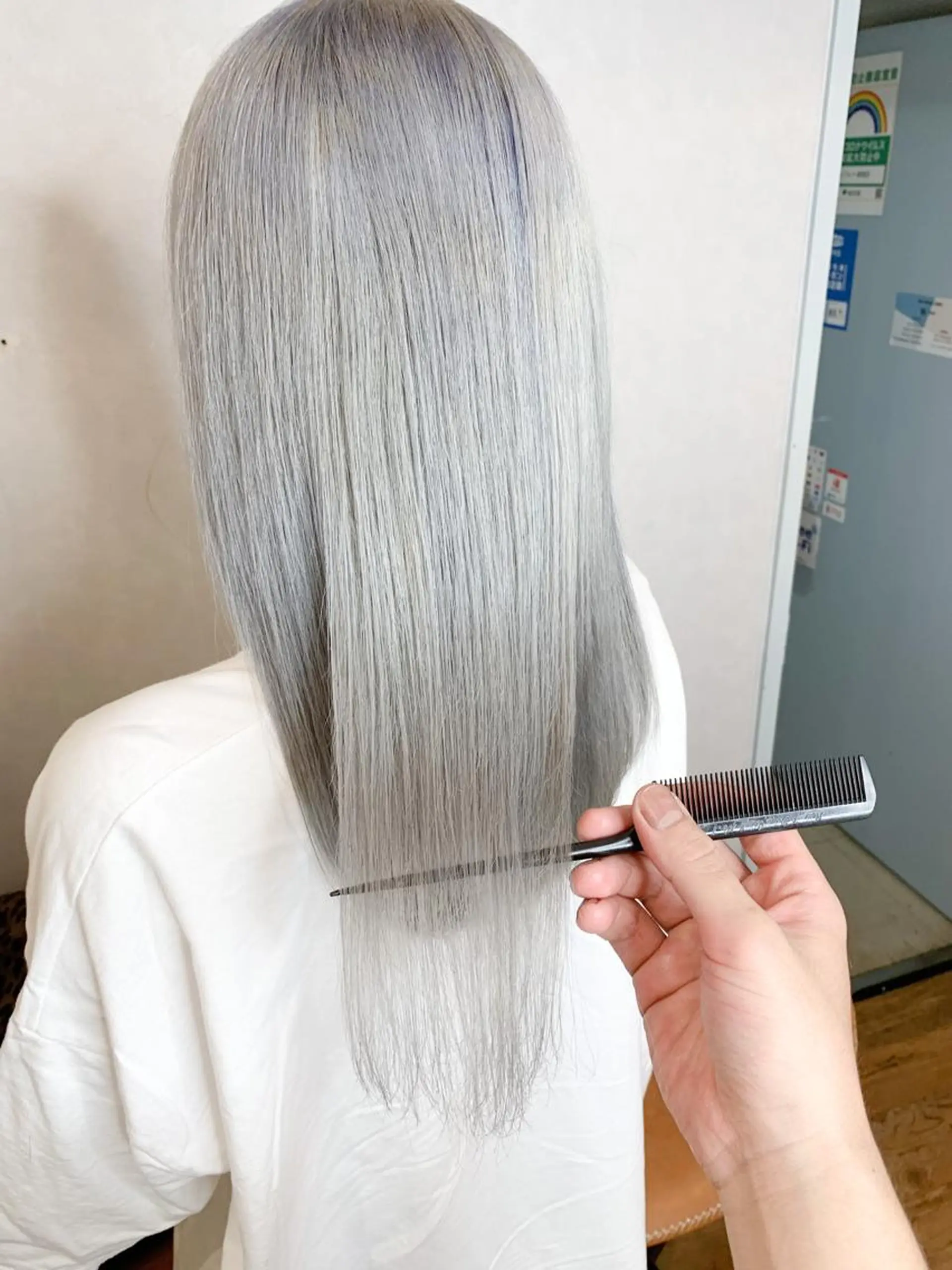 セミロング カラー アッシュ ホワイトアッシュ カット ヘアカラー 🌈 DAIKI 🌈のヘアスタイル