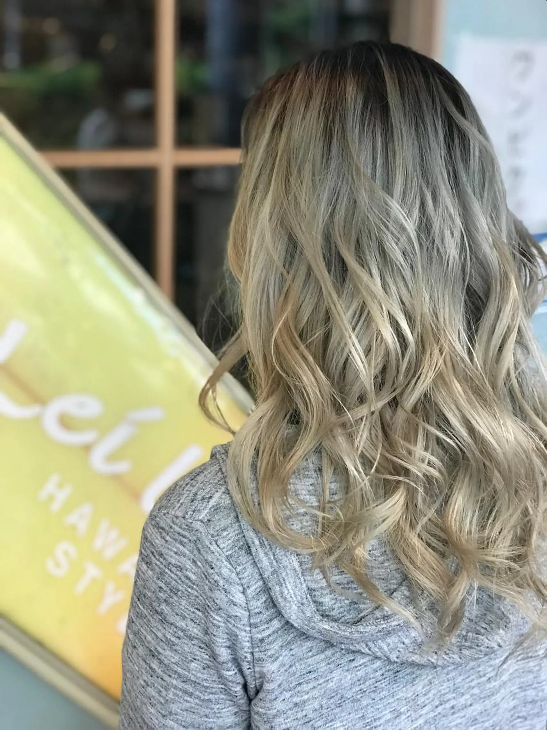 ロング カラー ヘアアレンジ 結婚式・ブライダル アッシュ バレイヤージュ ベージュカラー ブリーチ 溝部裕太Hair salon808代表のヘアスタイル