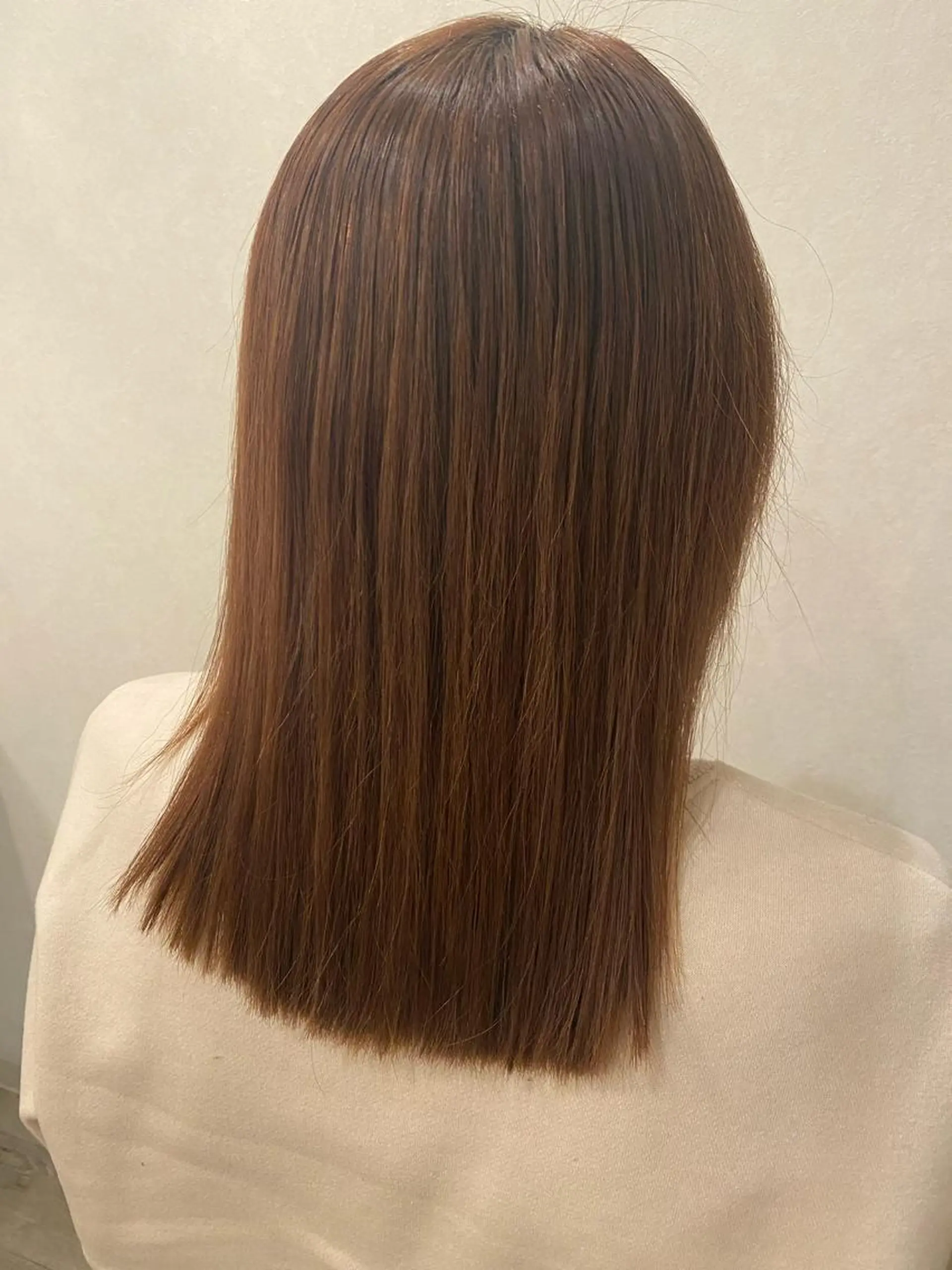 ミディアム パーマ 縮毛矯正 岡田 真弥のヘアスタイル