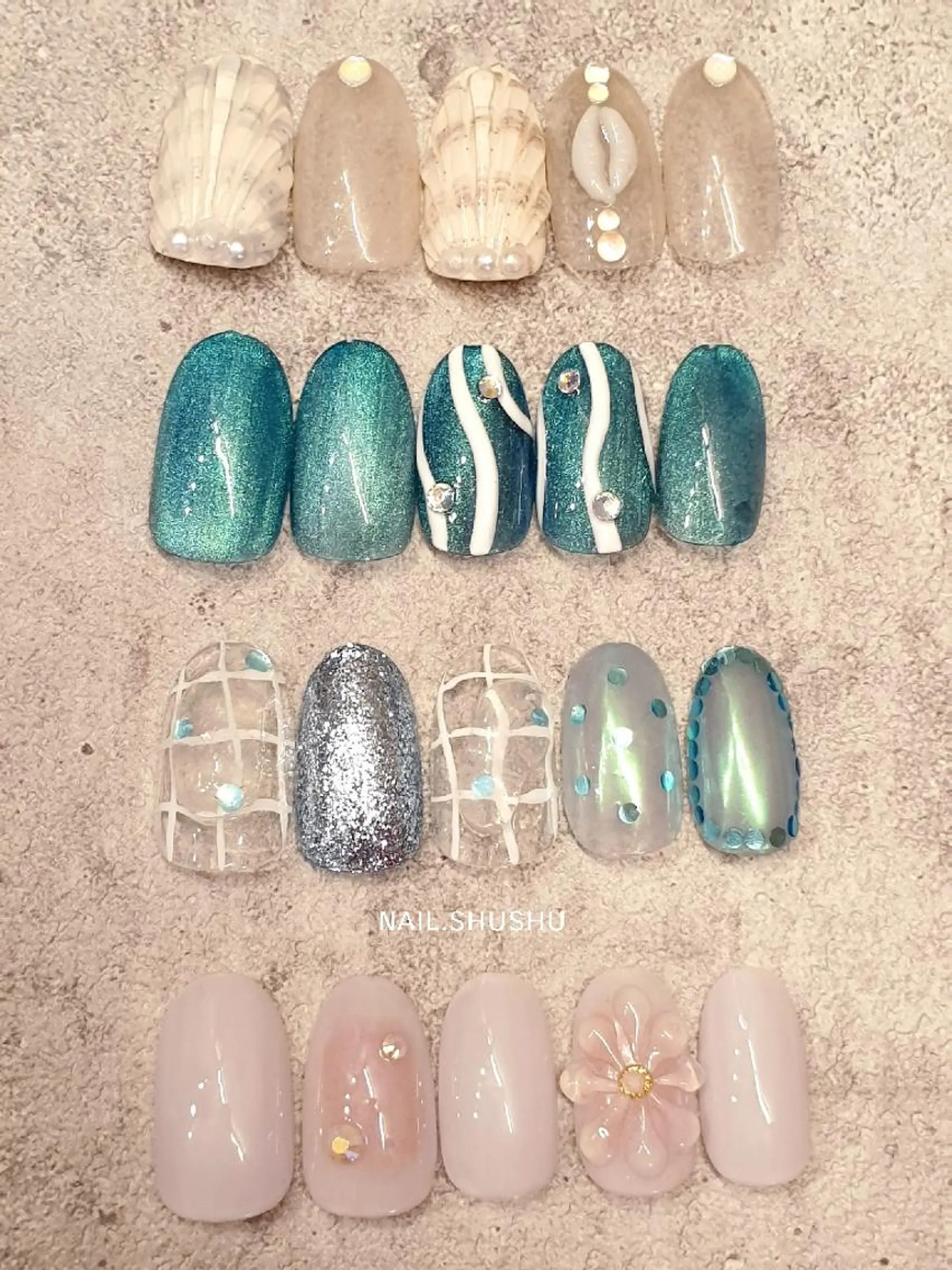 ネイル シンプルネイル 3dパーツ/流行り 👧shushu❤️のネイルデザイン