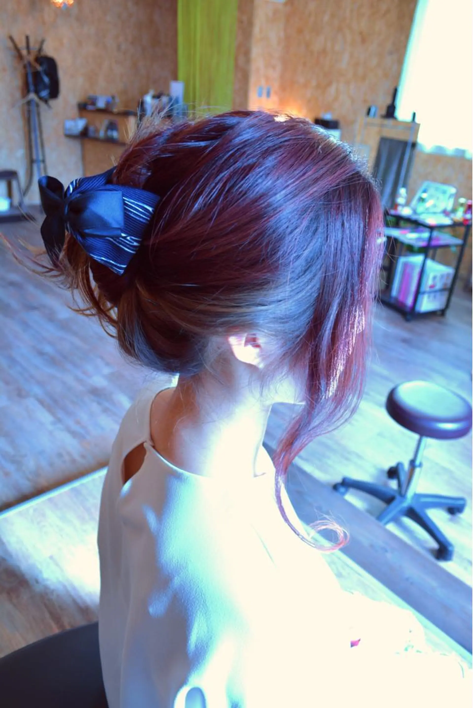 ロング カラー パーマ ヘアアレンジ インナーカラー ピンクカラー 簡単アレンジ belle chambreイブカのその他イメージ