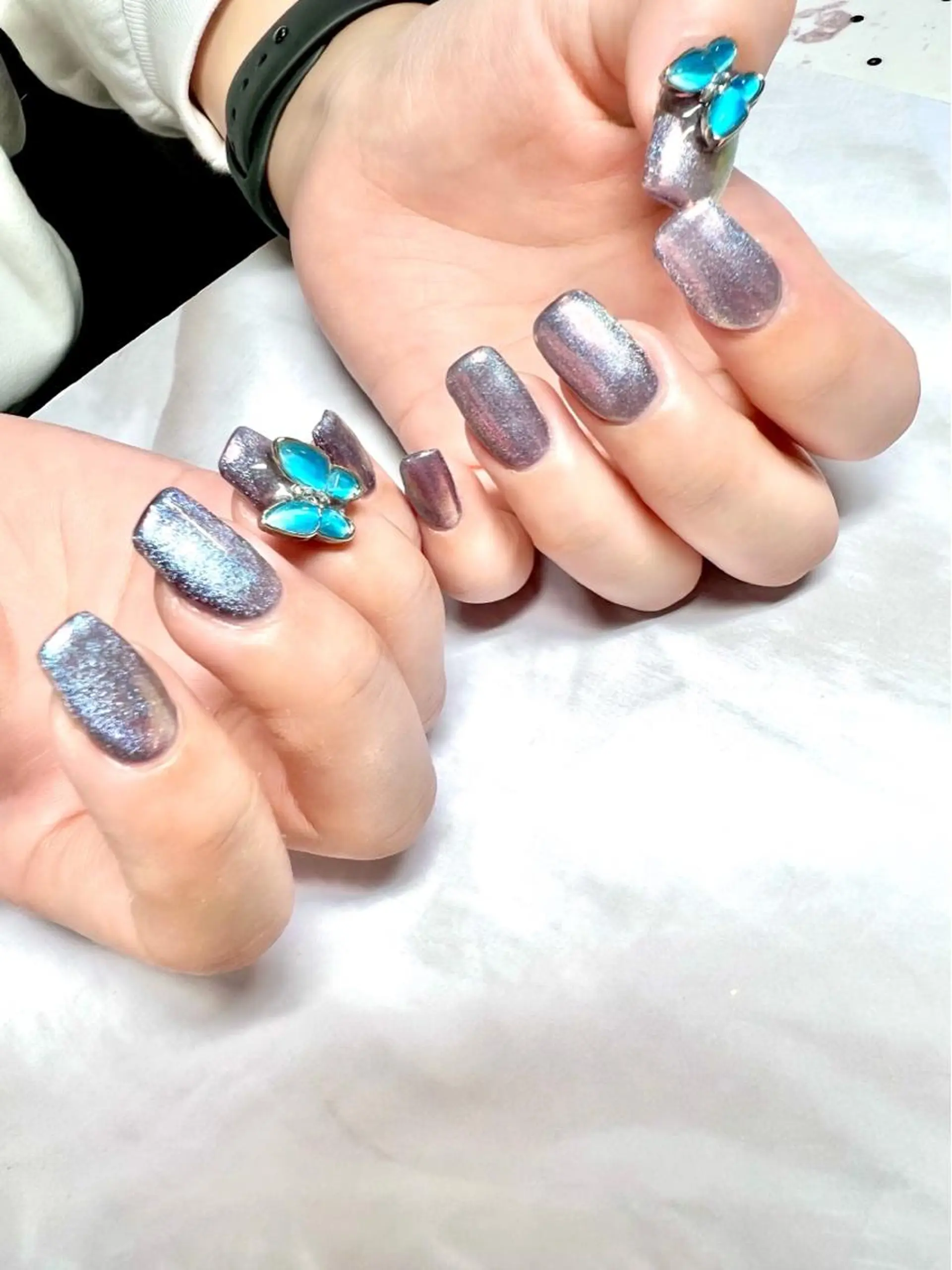 ネイル アートネイル ジェルネイル ロングネイル マグネットネイル ニュアンスネイル ハンドネイル clover nailのネイルデザイン