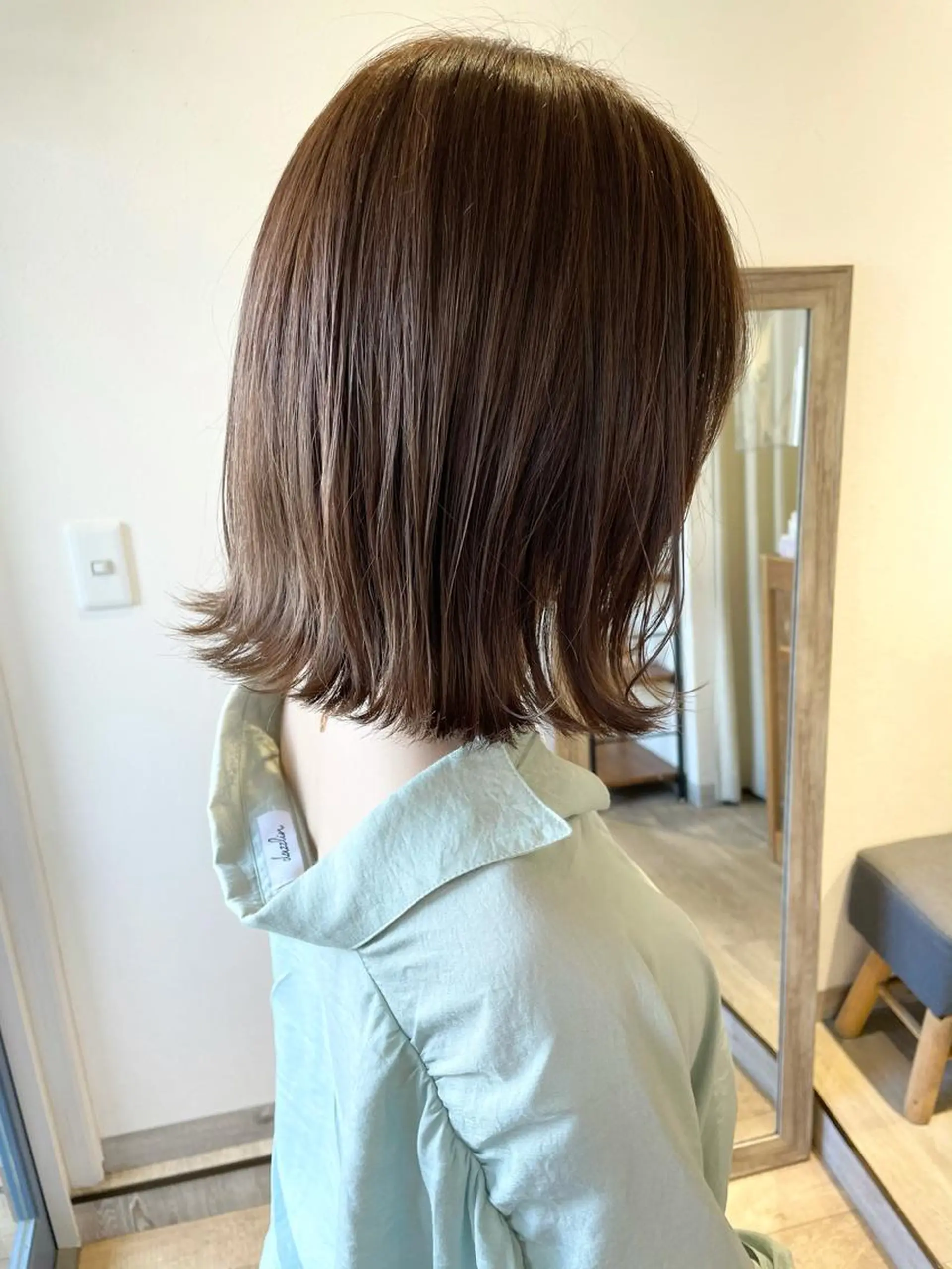 ミディアム カラー 🩰オリーブ/ ベージュ松本咲花🩰のヘアスタイル