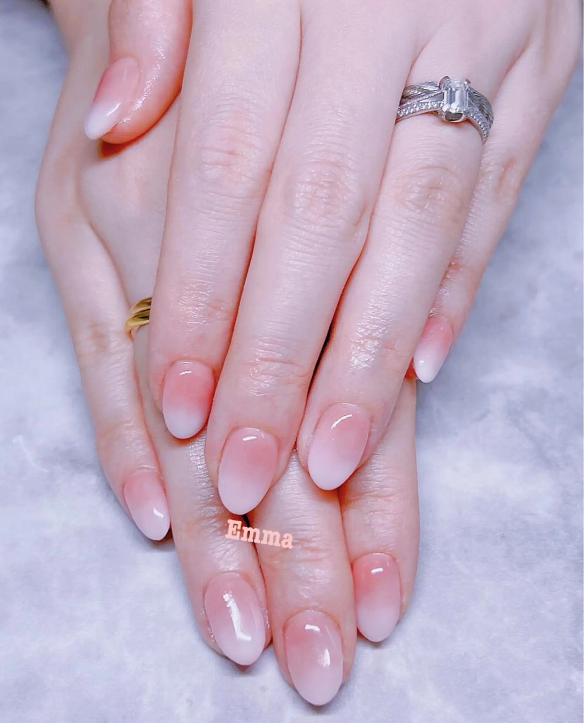 ネイル グラデーション ISA_ BELLAのネイルデザイン