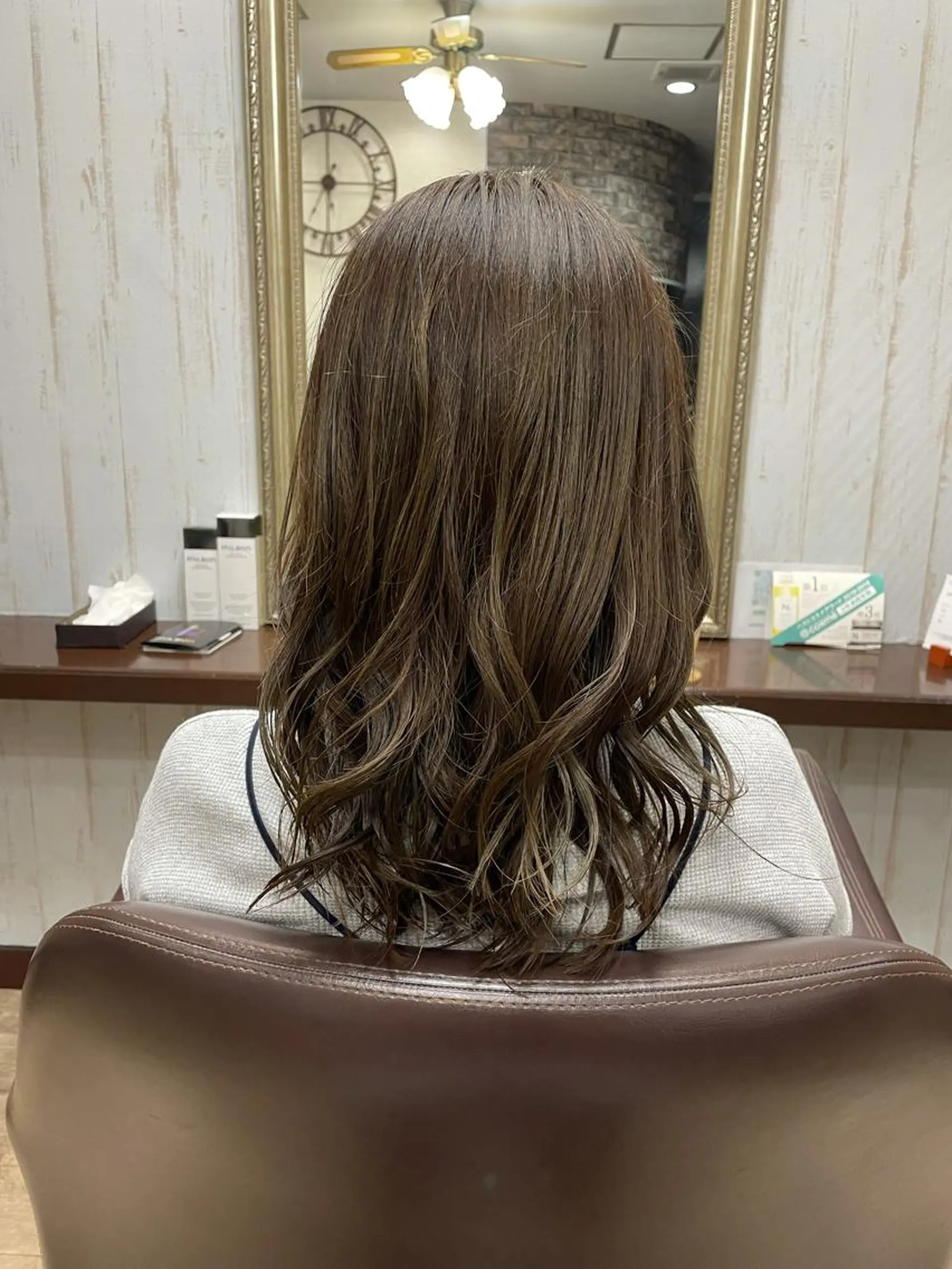 セミロング 外国人風カラー 佐々木 浩之のヘアスタイル