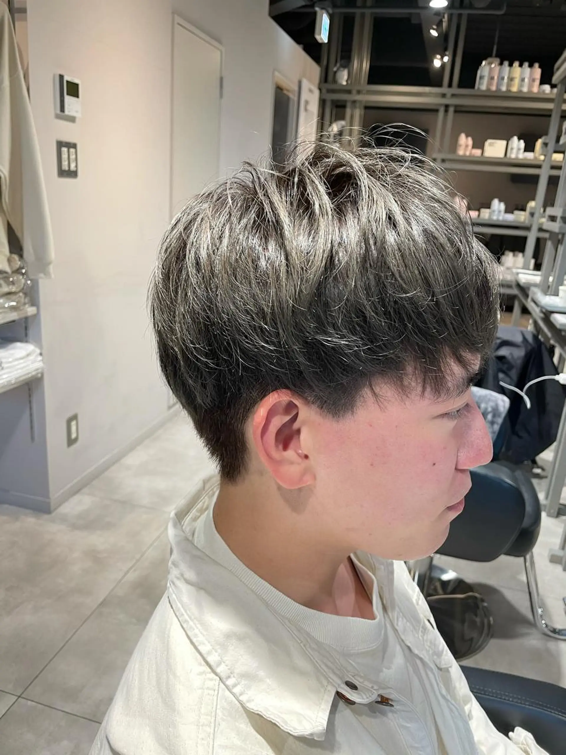 メンズ メンズブリーチ メンズハイトーン カット トリートメント レイヤー×髪質改善 ×透明感/杉田 圭のヘアスタイル