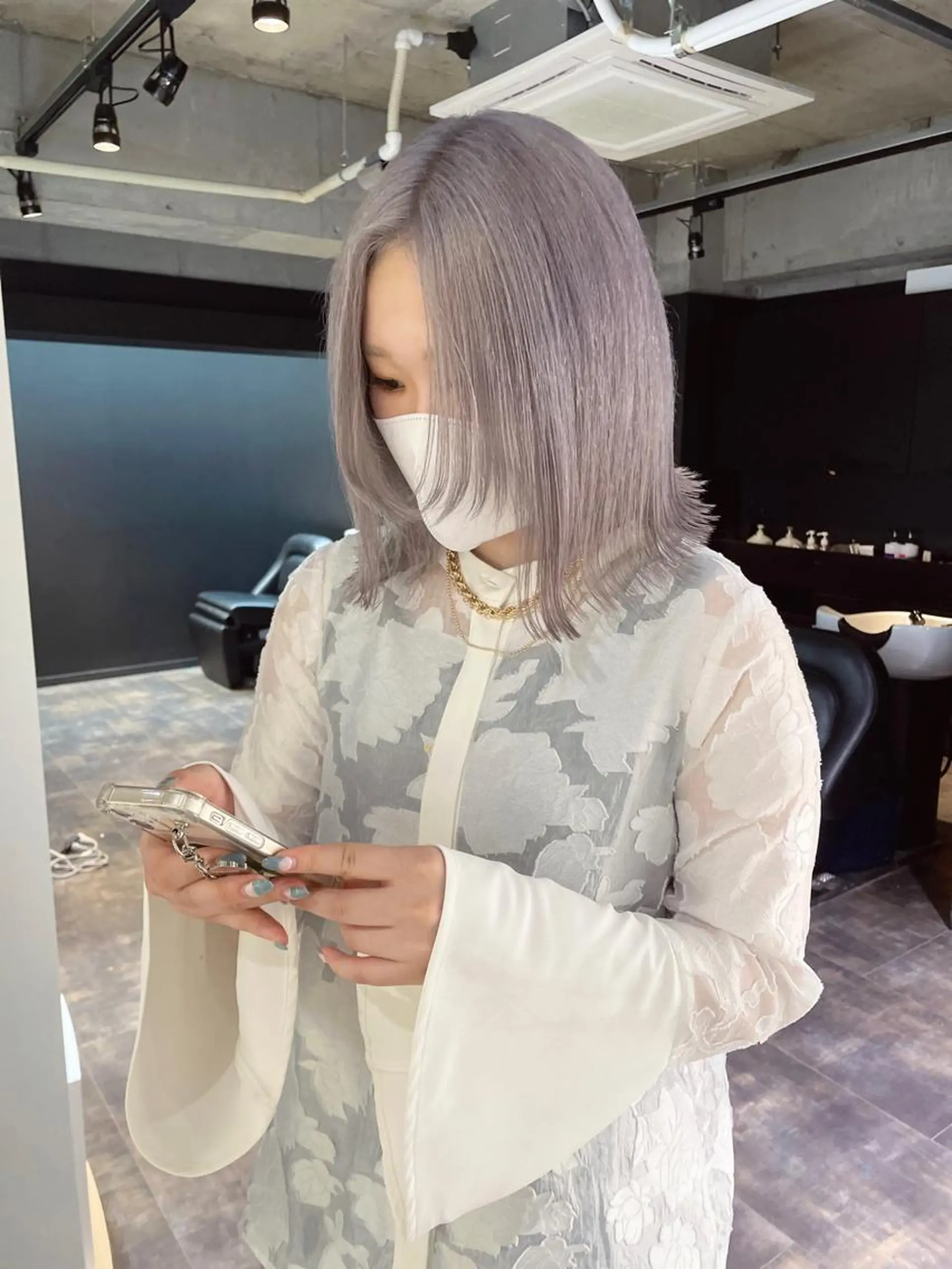 ミディアム カラー ヘアアレンジ ブリーチ ラベンダーカラー ラベンダーグレー 心斎橋/ブリーチ minamiのヘアスタイル