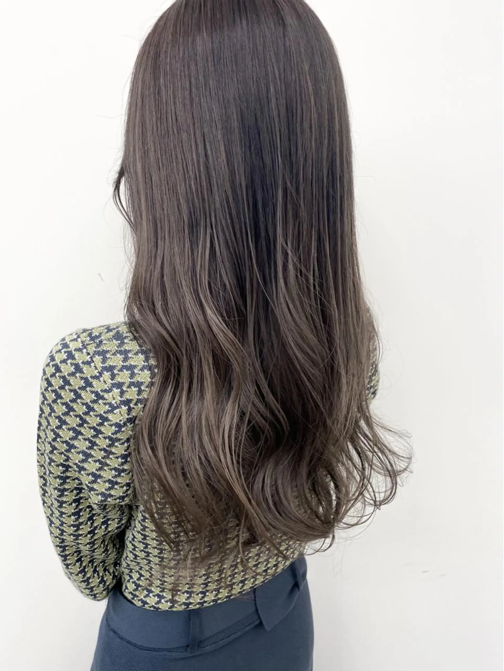 ロング カラー ブリーチ 透明感カラー グレージュ ヘアカラー トリートメント Meena by urban所属・丹羽 隼人/髪質改善 /韓国ヘア🇰🇷のヘアスタイル