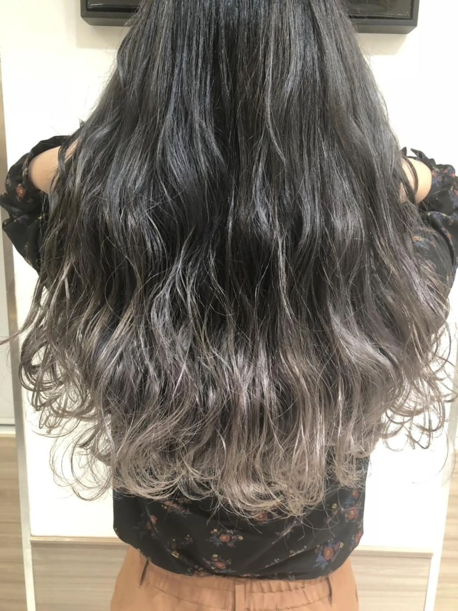 カラー Ash 店長　山下達也のヘアスタイル