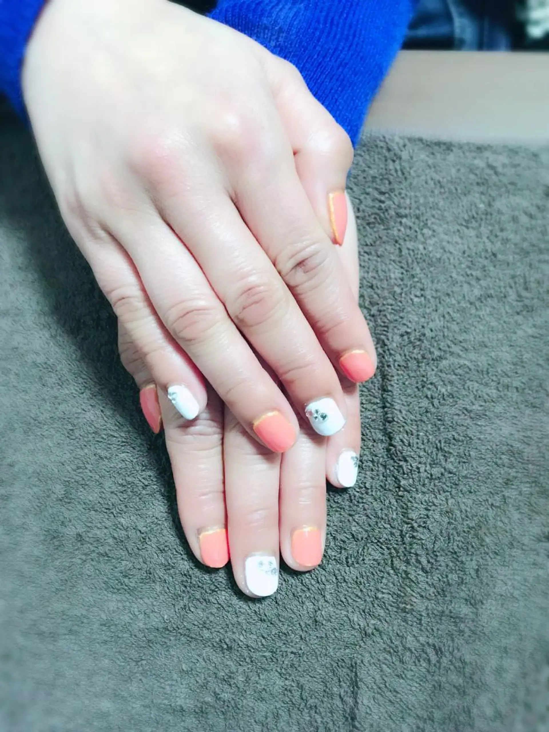 ネイル ピンク ホワイト Atelier Peniculusのネイルデザイン