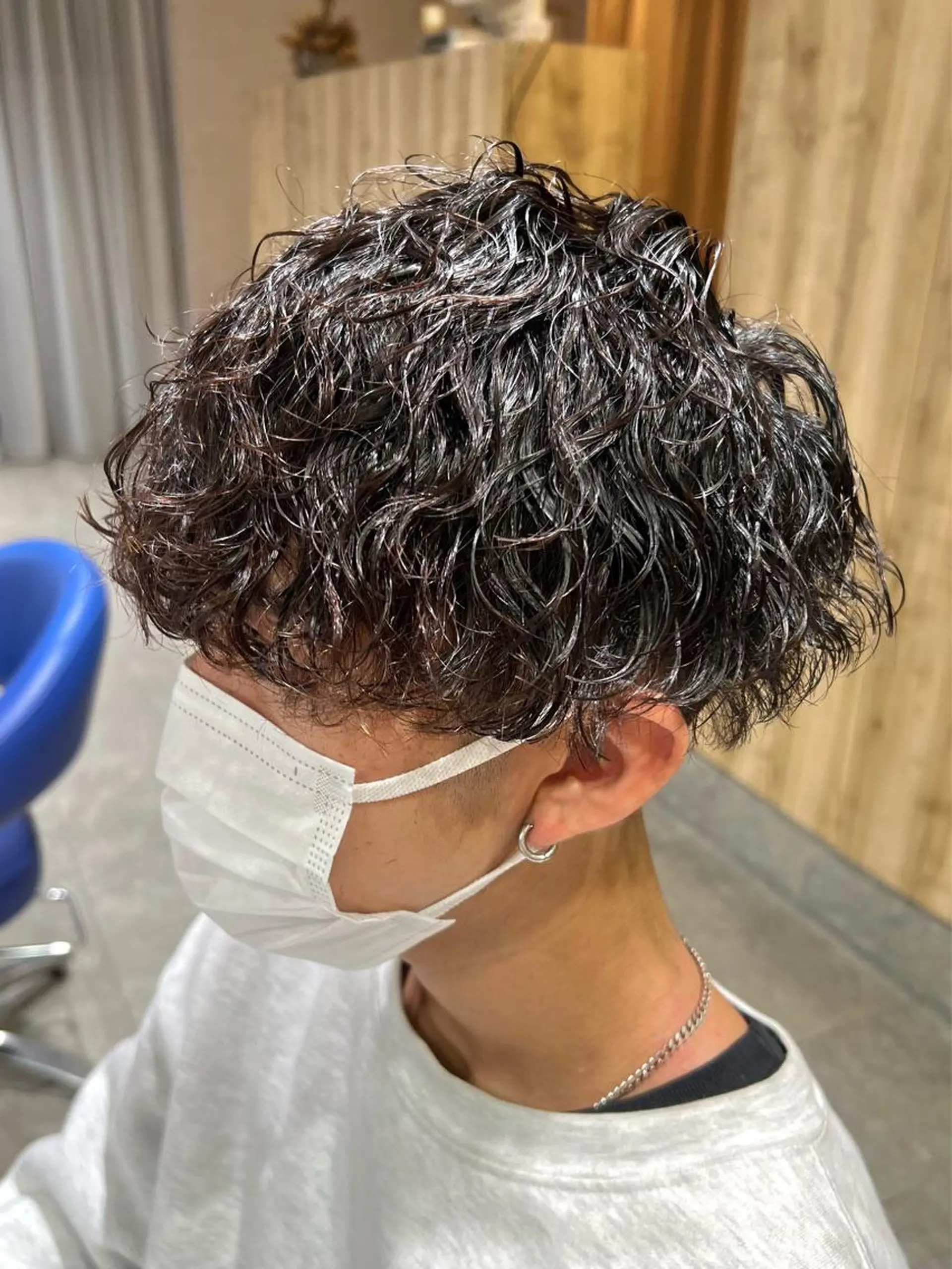 ショート パーマ メンズ アップバング メンズブリーチ センターパート マッシュ メンズパーマ メンズパーマ職人 加藤 弘貴のヘアスタイル