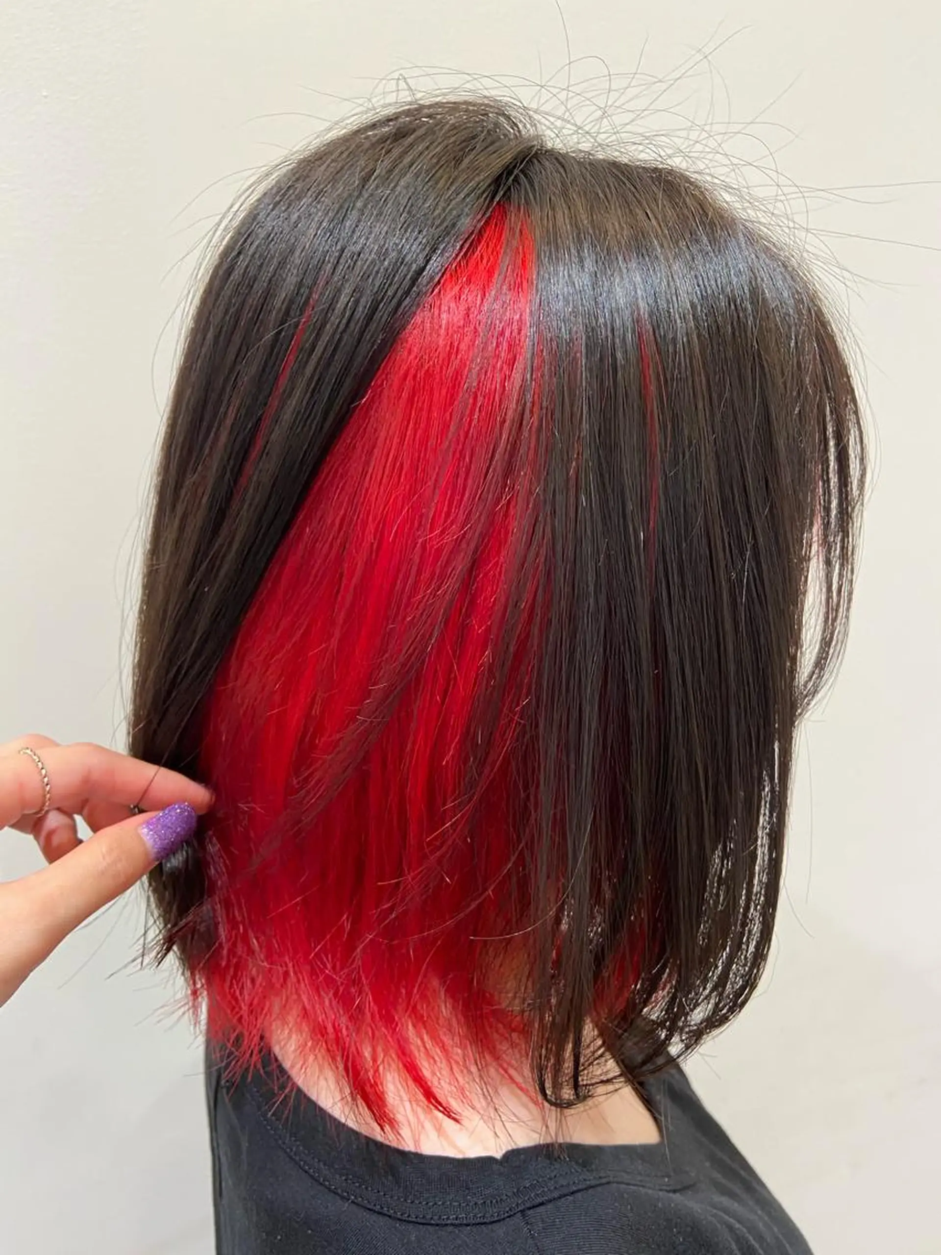 ミディアム カラー インナーカラー レッドカラー ヘアカラー Amour なぐらのヘアスタイル