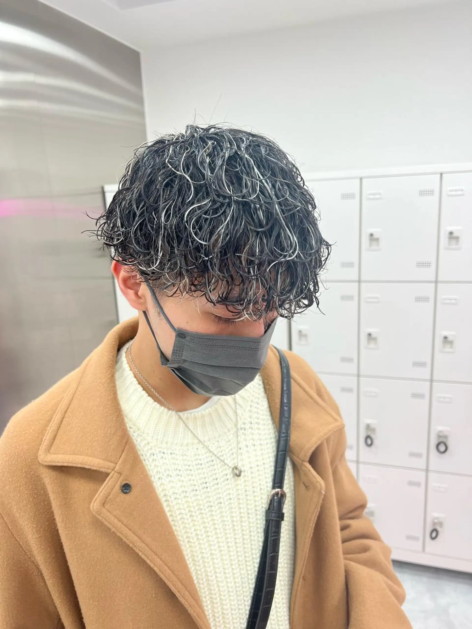 ショート カラー パーマ メンズ メンズパーマ特化 TAIGAのヘアスタイル